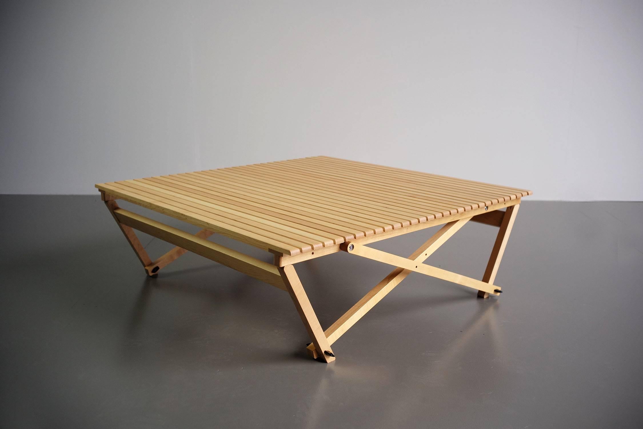 Tisch aus A6-Ahornholz im Stil von Jean-Claude Duboys, Frankreich, 1980 (Französisch) im Angebot