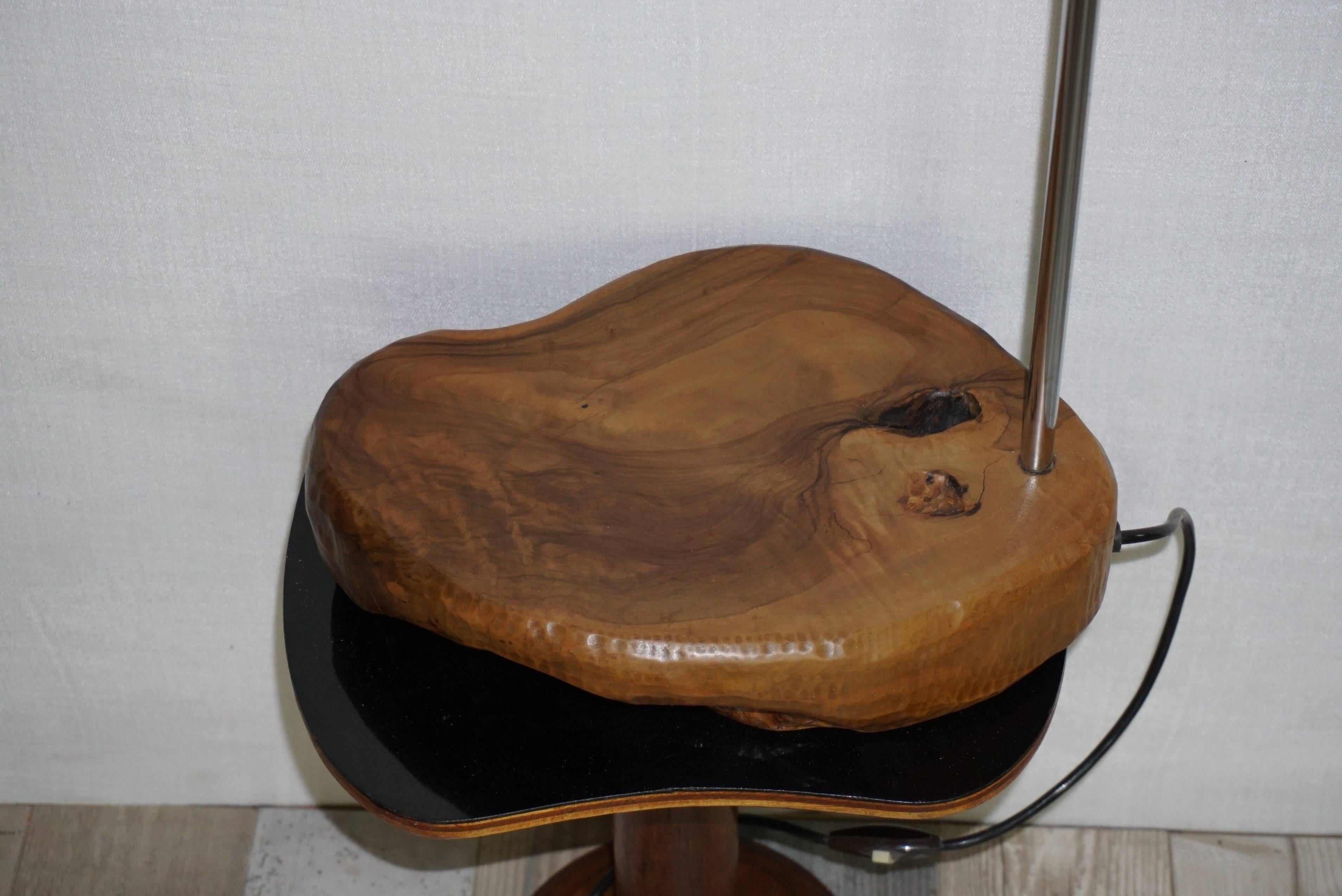 Eye Ball Lamp Arc on Olive Wood In Good Condition For Sale In Tourcoing, FR