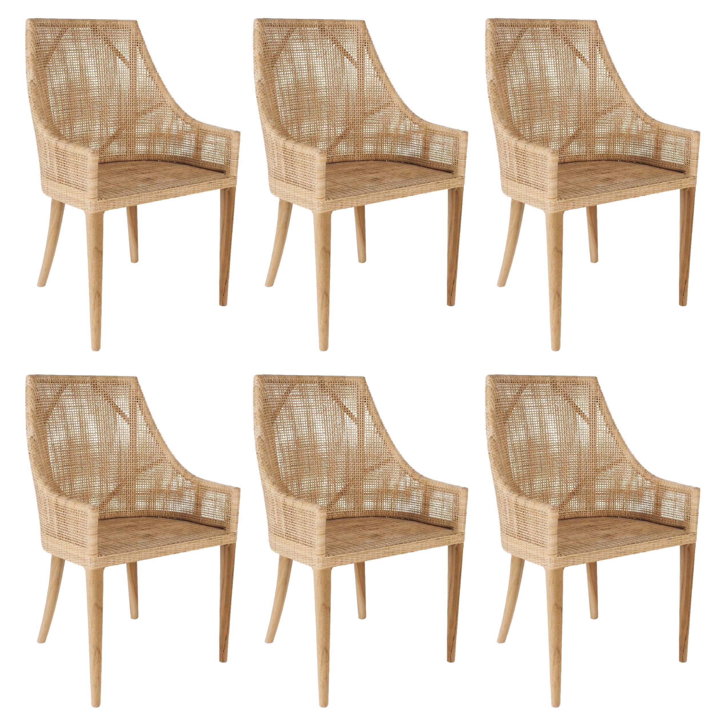Handgeflochtenes Set aus sechs Stühlen aus Rattan und Holz