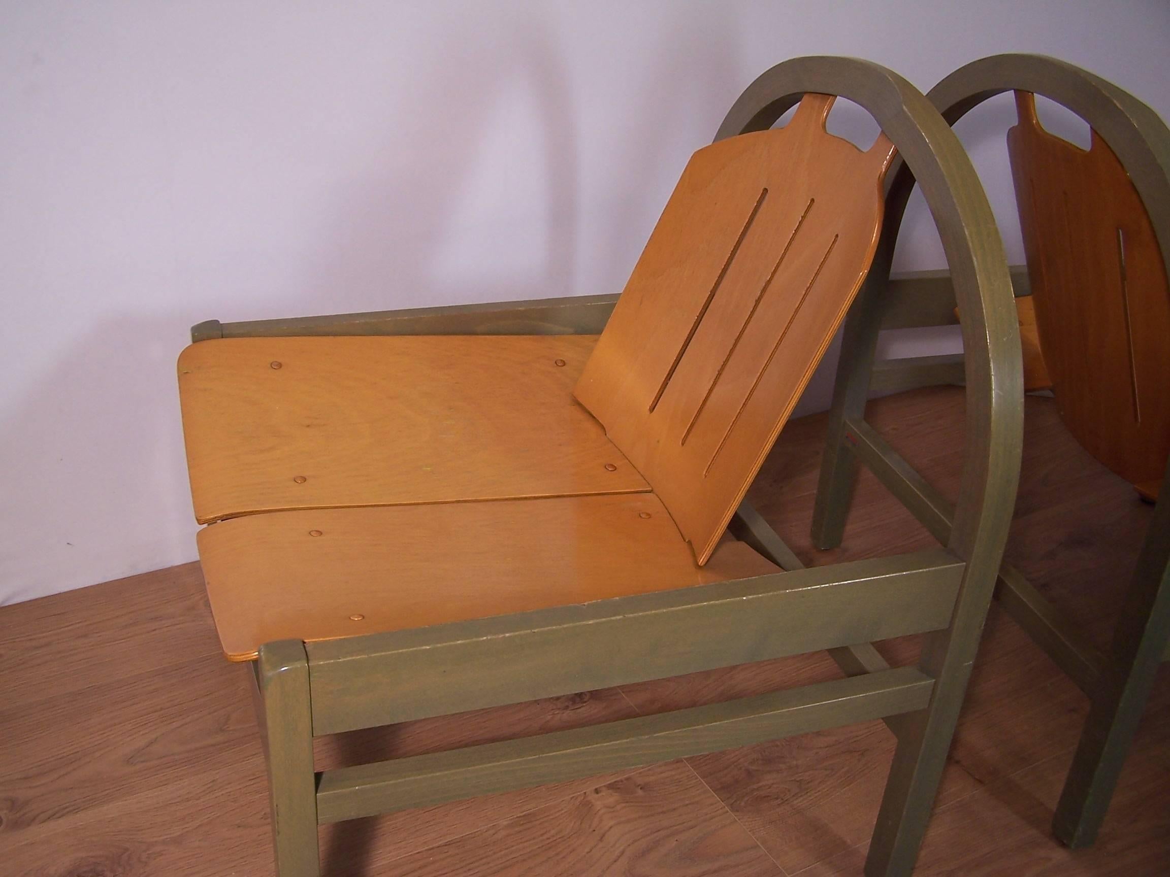 Scandinave moderne Paire de fauteuils de salon Modèle Argos par Baumann