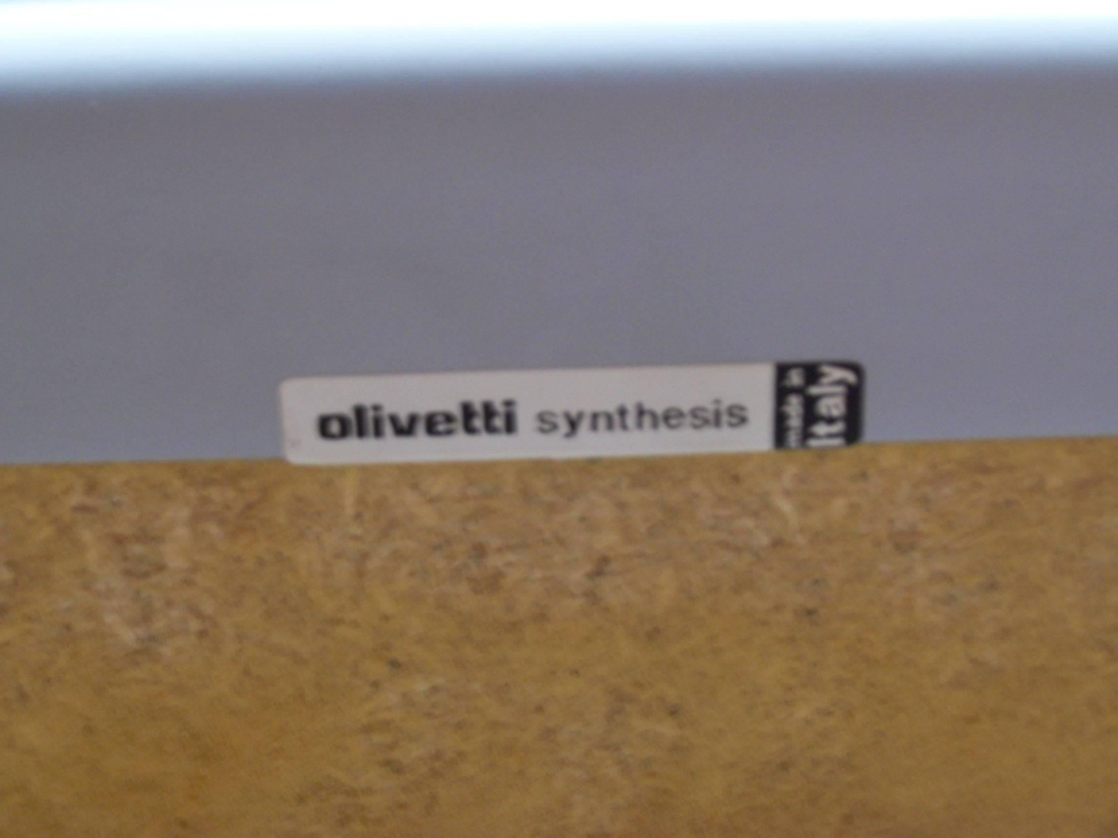 Bureau modulaire d'Ettore Sottsass pour Olivetti Synthesis 2