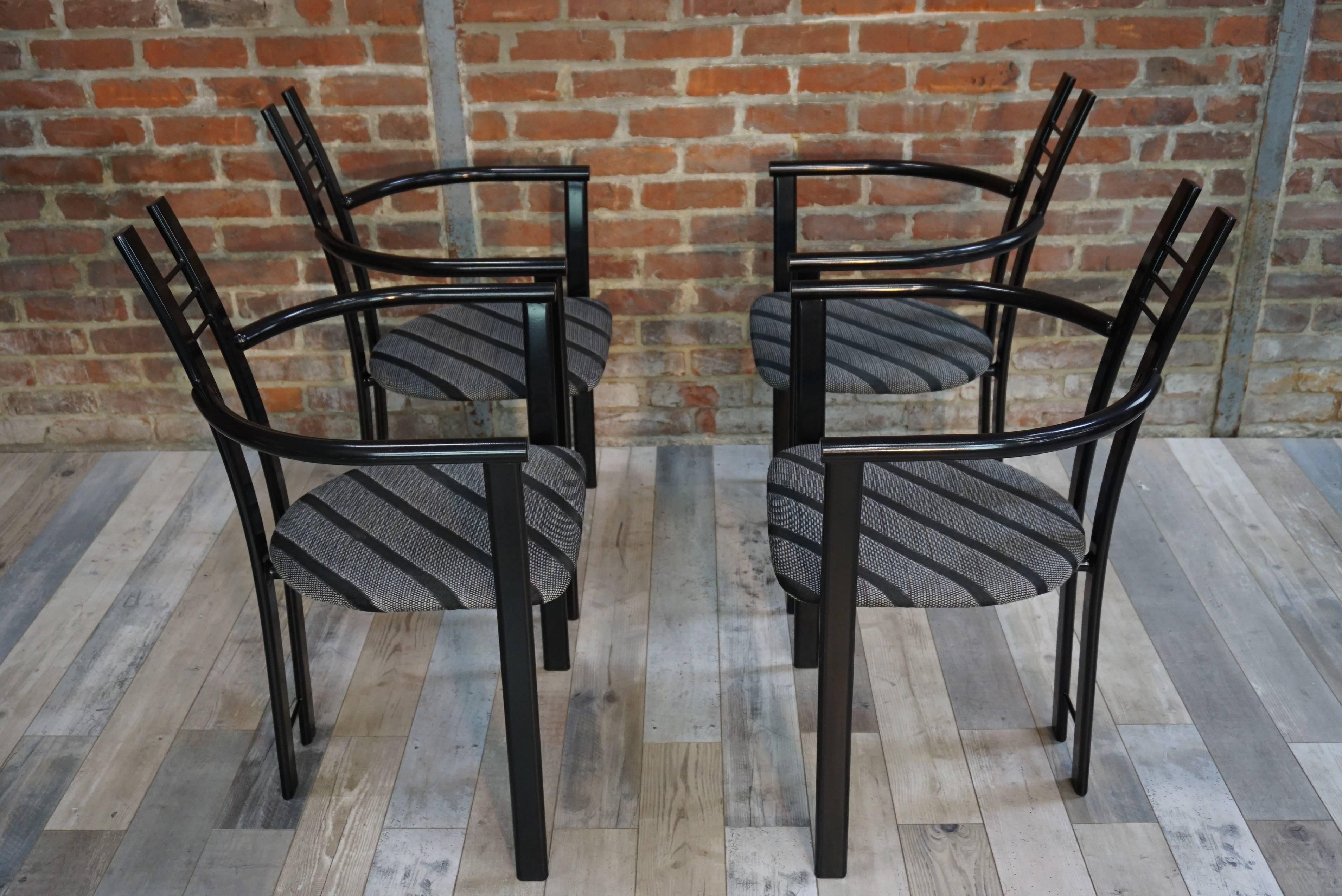 Metal Set of Four Italian Design Chairs from the 1980s For Sale