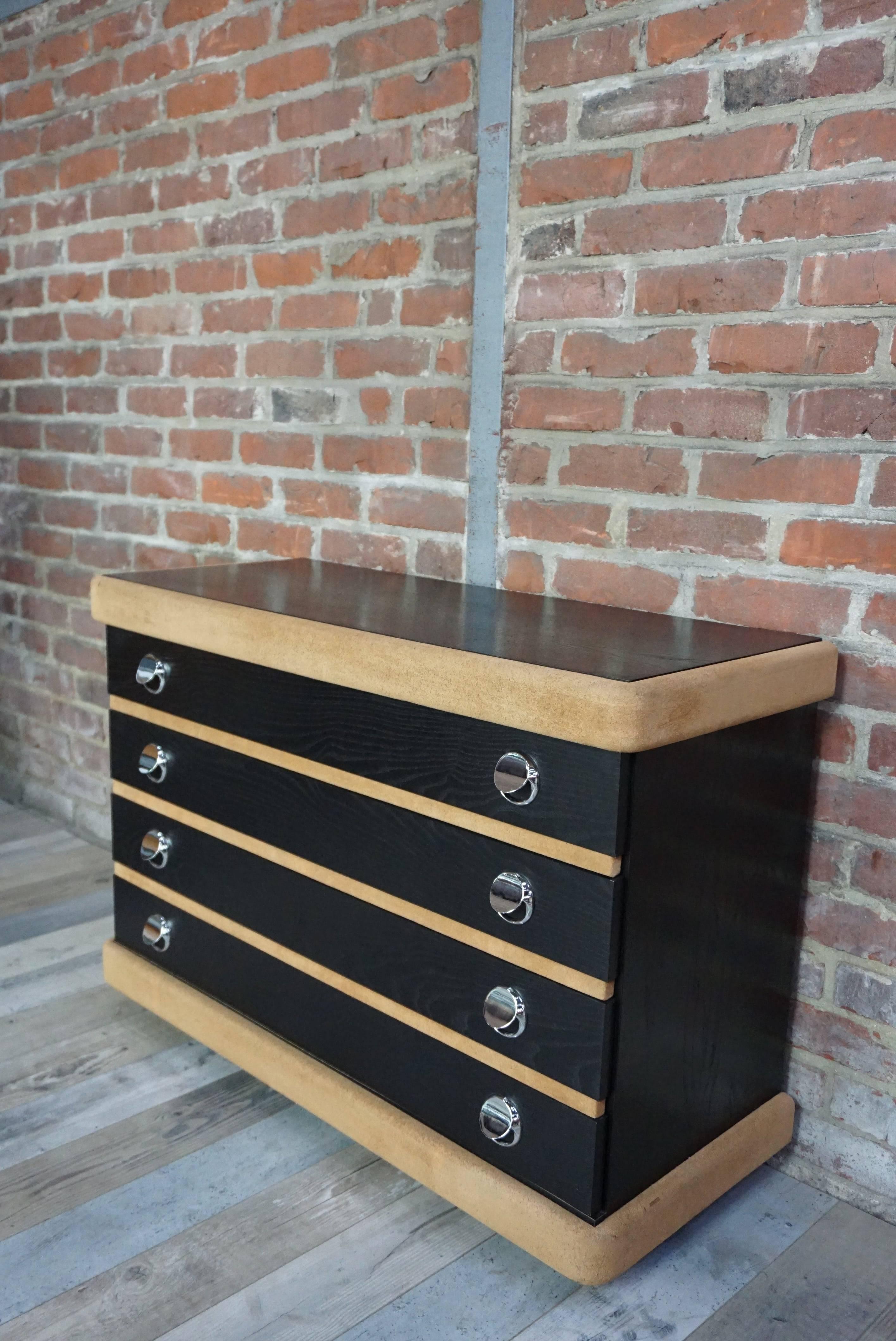 Vintage Chest of Drawers in Wood and Nubuck with Chrome Handles In Good Condition In Tourcoing, FR