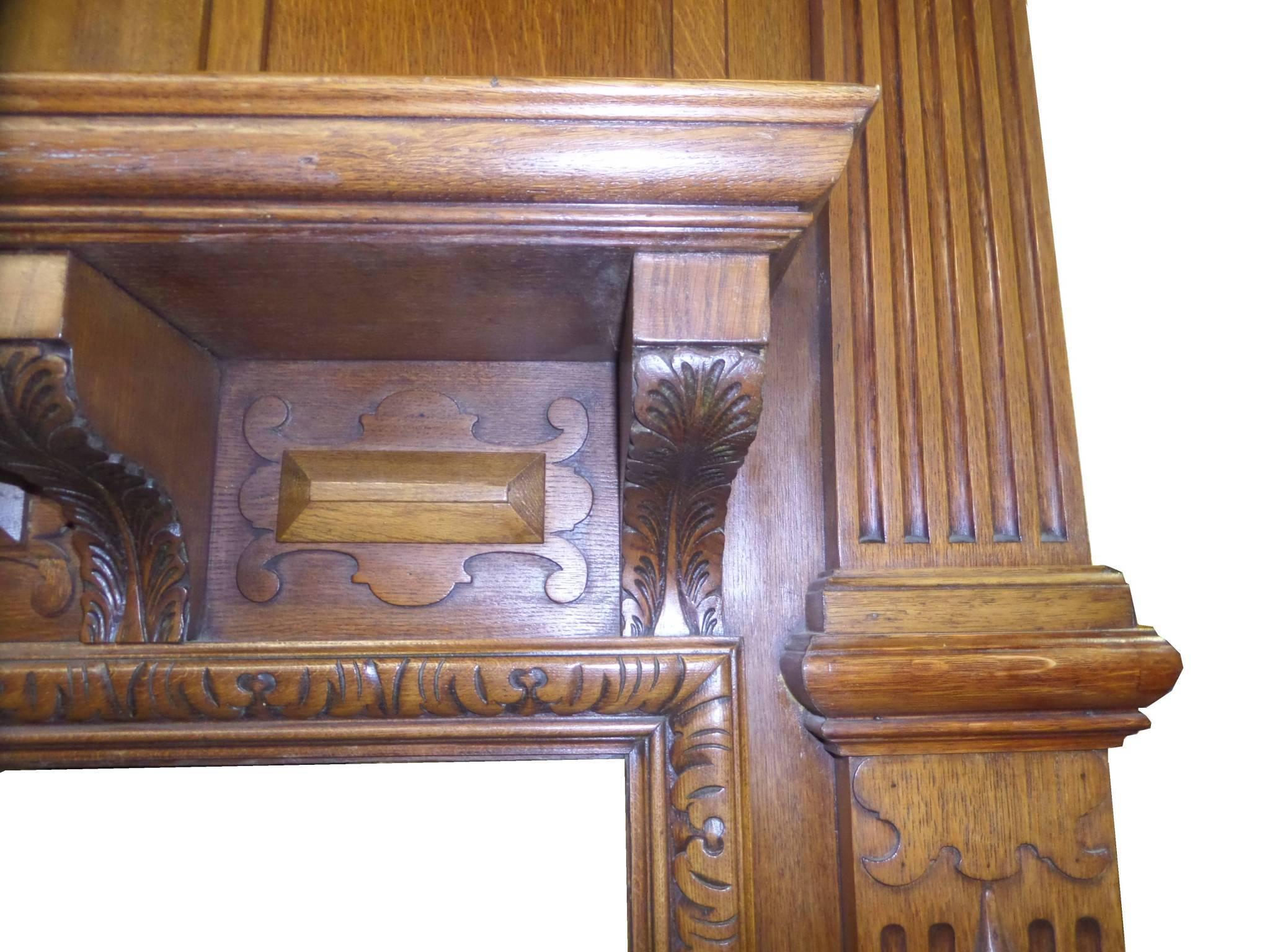 19th Century Late Victorian Arts and Craft Oak Mantel Fireplace Surround In Excellent Condition For Sale In Leicester, Leicestershire