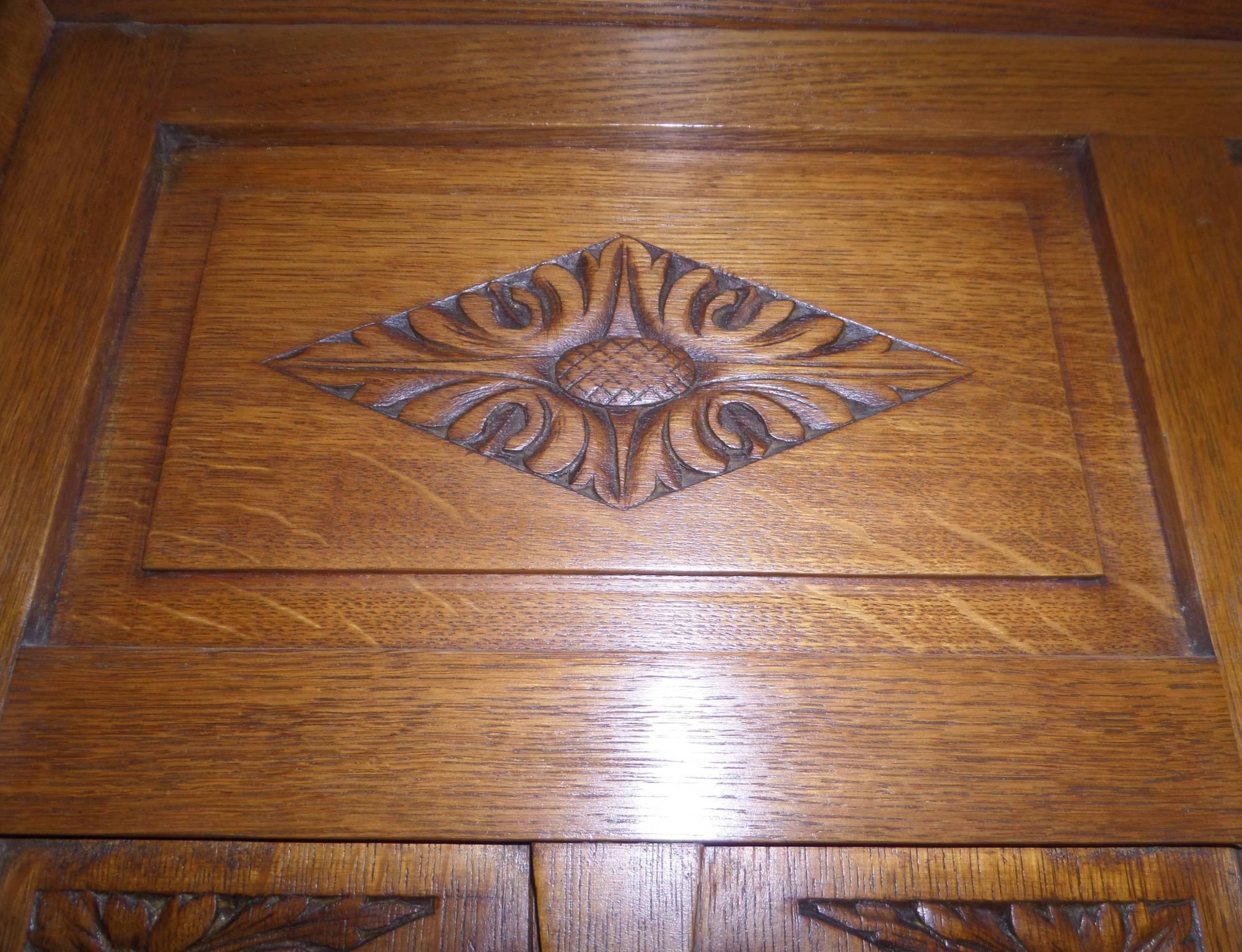 Late 19th Century 19th Century Late Victorian Arts and Craft Oak Mantel Fireplace Surround For Sale