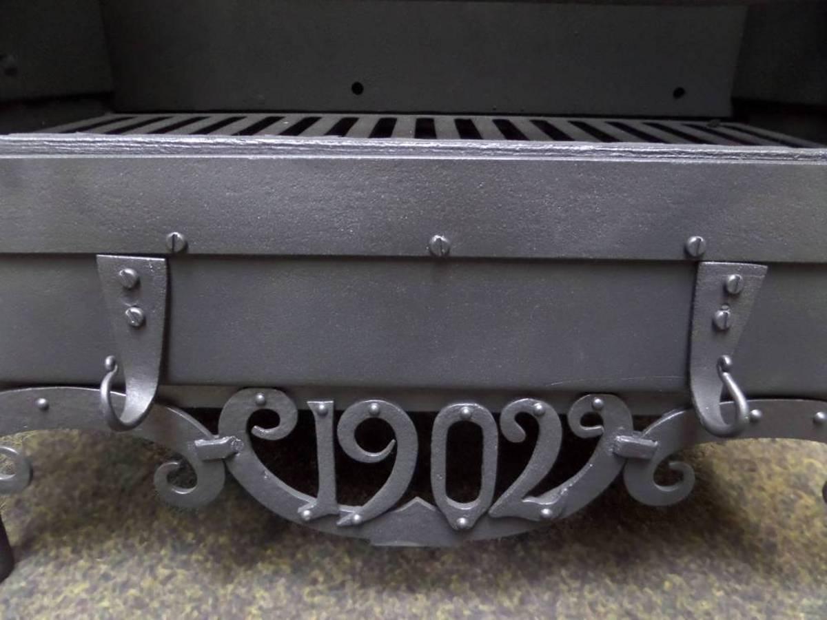 Arts and Crafts 20th Century Edwardian Arts & Craft Canopy Fireplace Fire Grate For Sale