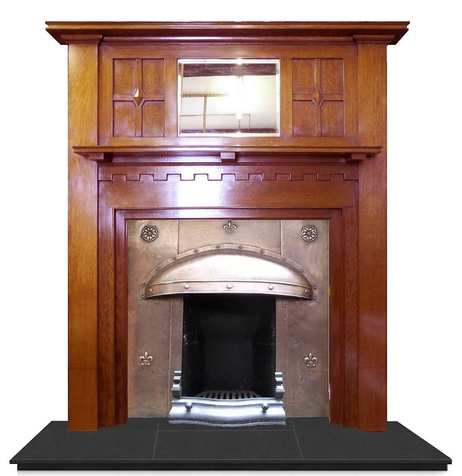 20th Century Edwardian Arts and Crafts Oak Mantel Fireplace Surround and Mirror In Excellent Condition For Sale In Leicester, Leicestershire