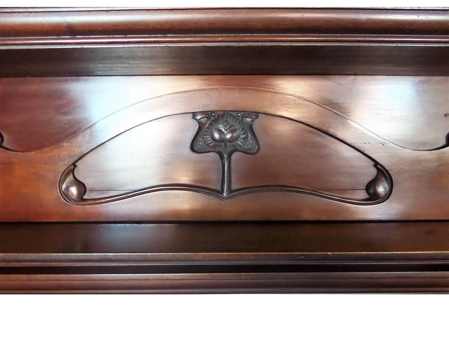 English Early 20th Century Art Nouveau Large Mahogany Wood Fireplace Mantel For Sale
