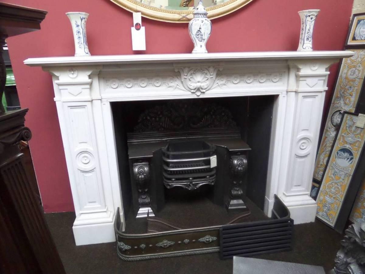 19th Century Regency Grand Statuary Marble Fireplace Chimney piece For Sale 4