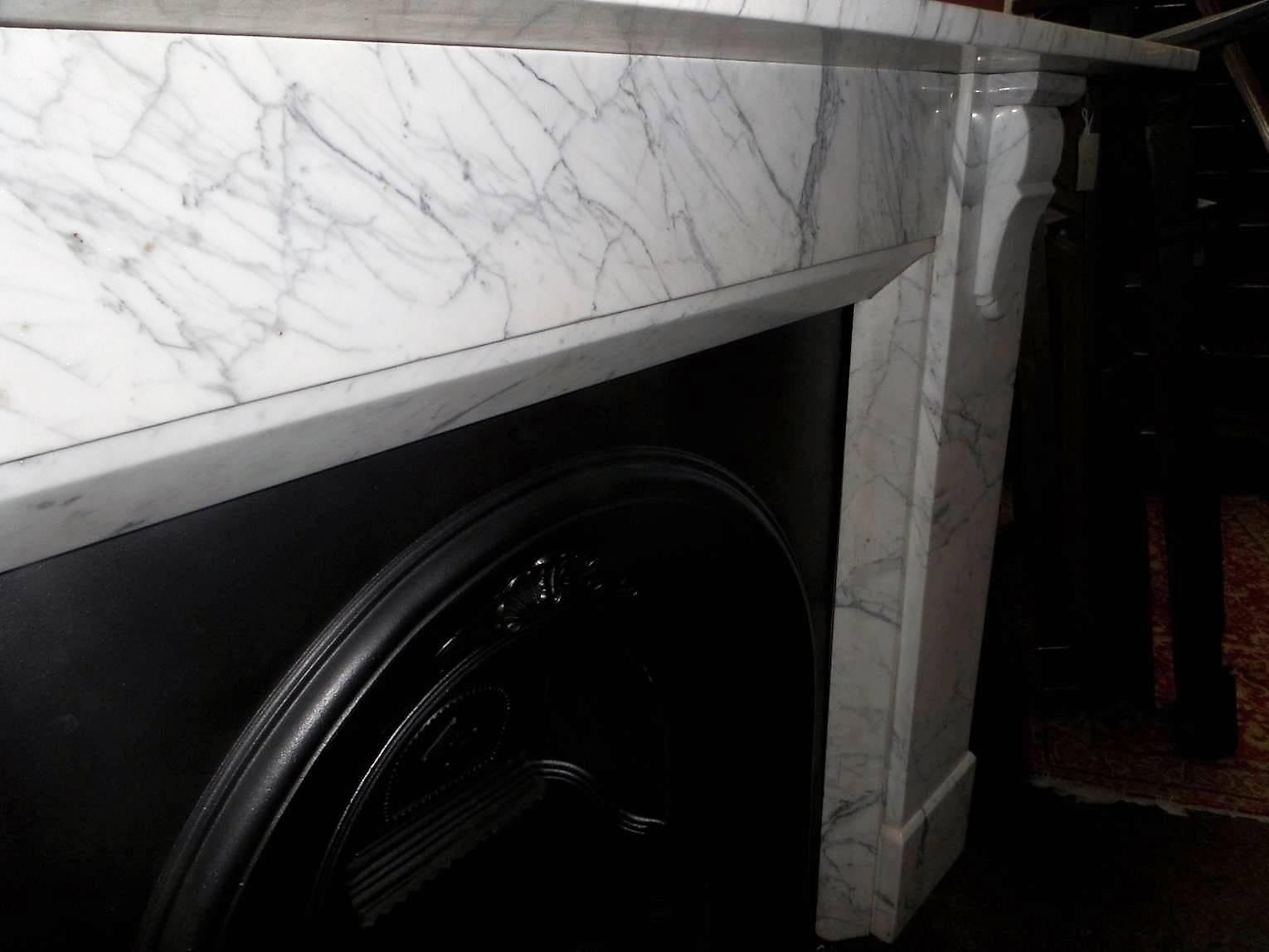 Early 20th Century Edwardian Carrara Marble Chimney Piece Surround For Sale 1