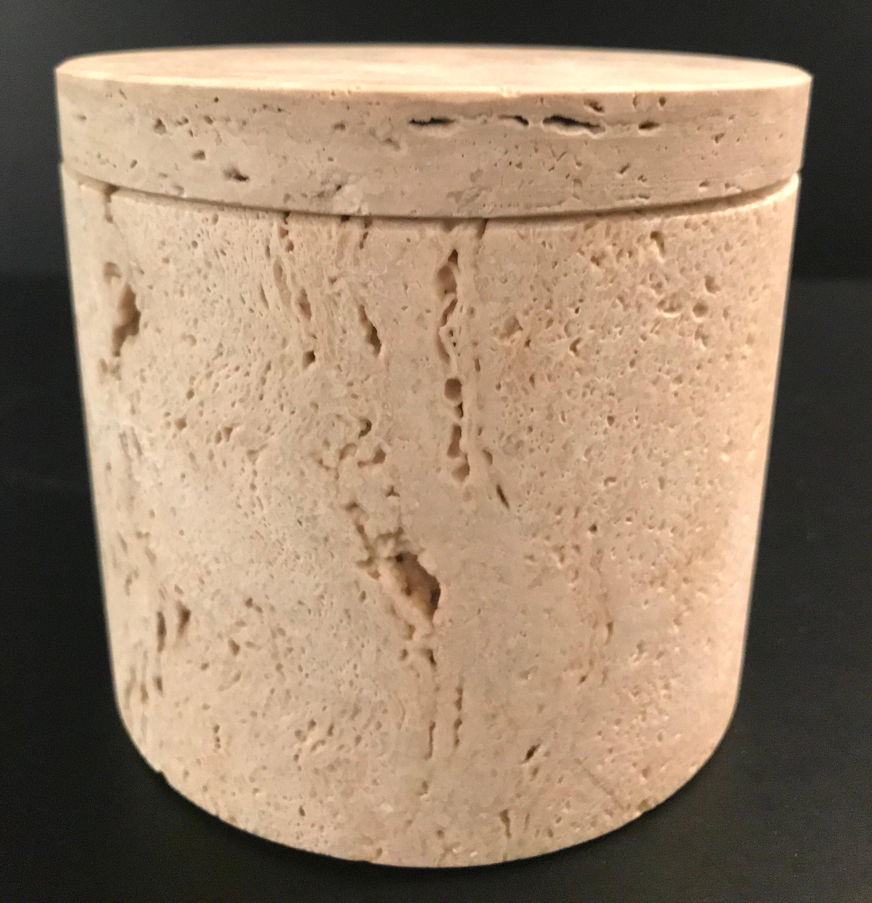 Mid-20th Century Fratelli Mannelli Travertine Cylindrical Lidded Box for Raymor For Sale
