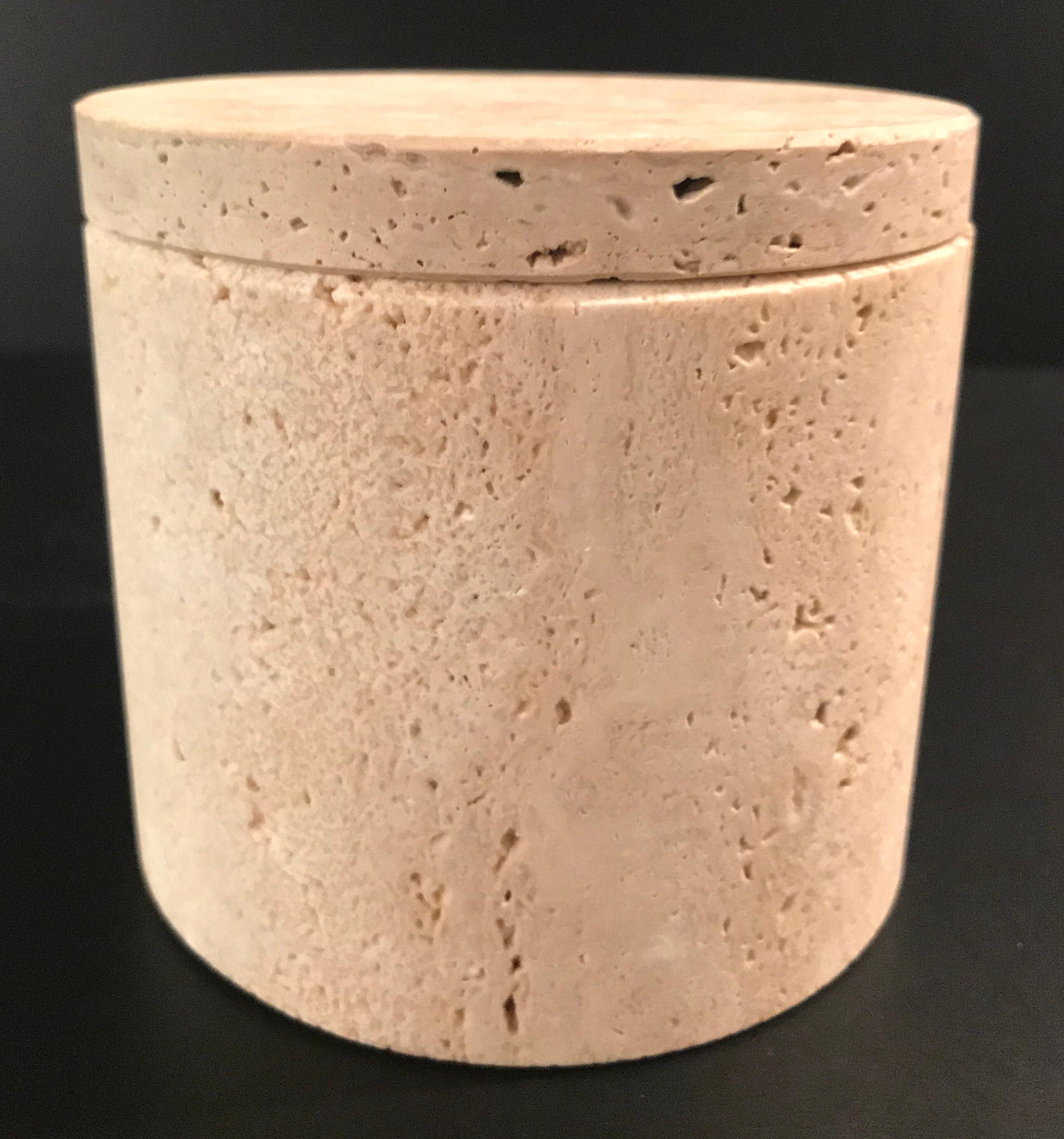 Fratelli Mannelli Travertine Cylindrical Lidded Box for Raymor For Sale 2