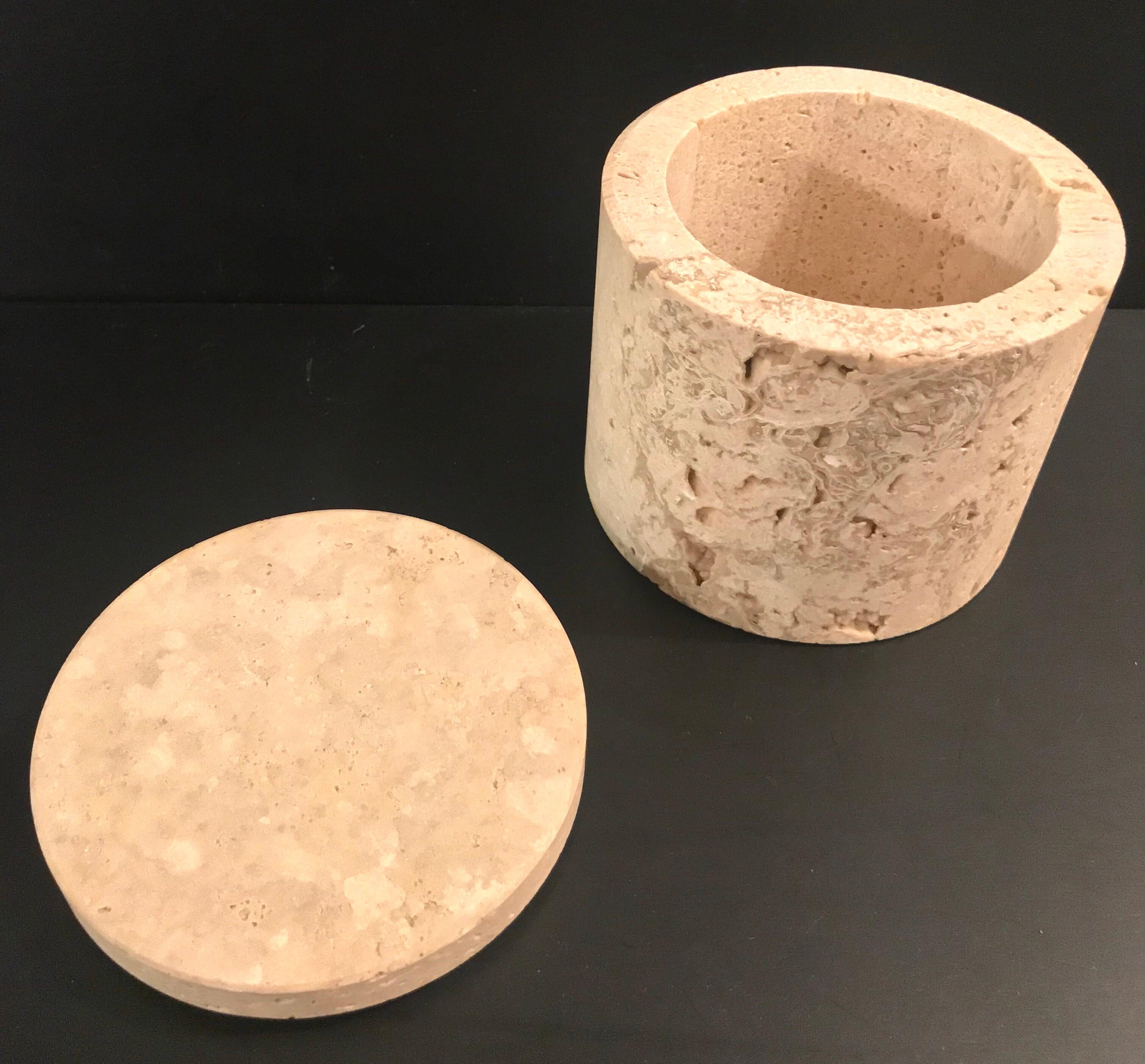 Fratelli Mannelli Travertine Cylindrical Lidded Box for Raymor For Sale 4