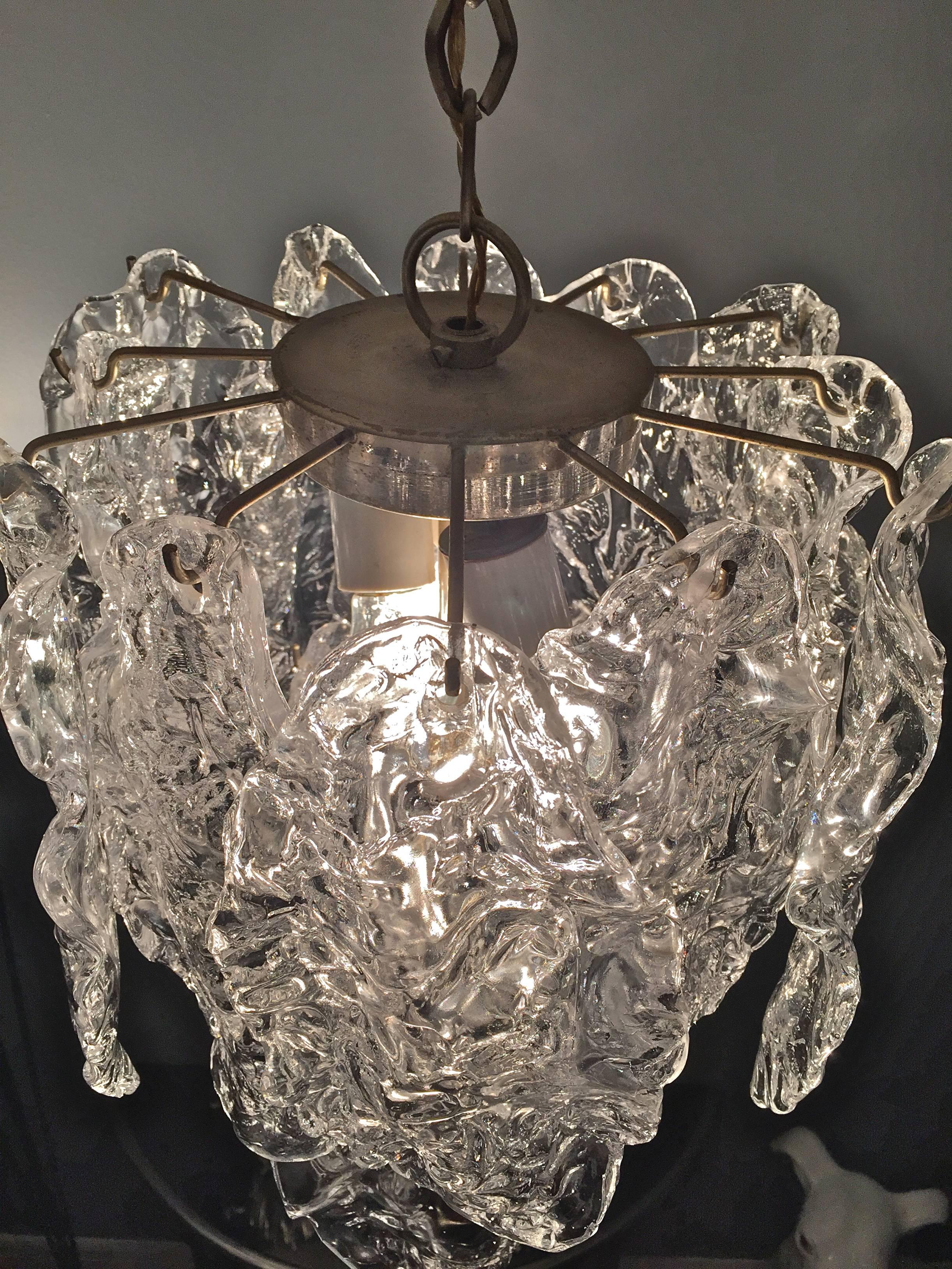 Mazzega Clear Textured Glass Chandelier In Good Condition For Sale In Lake Success, NY