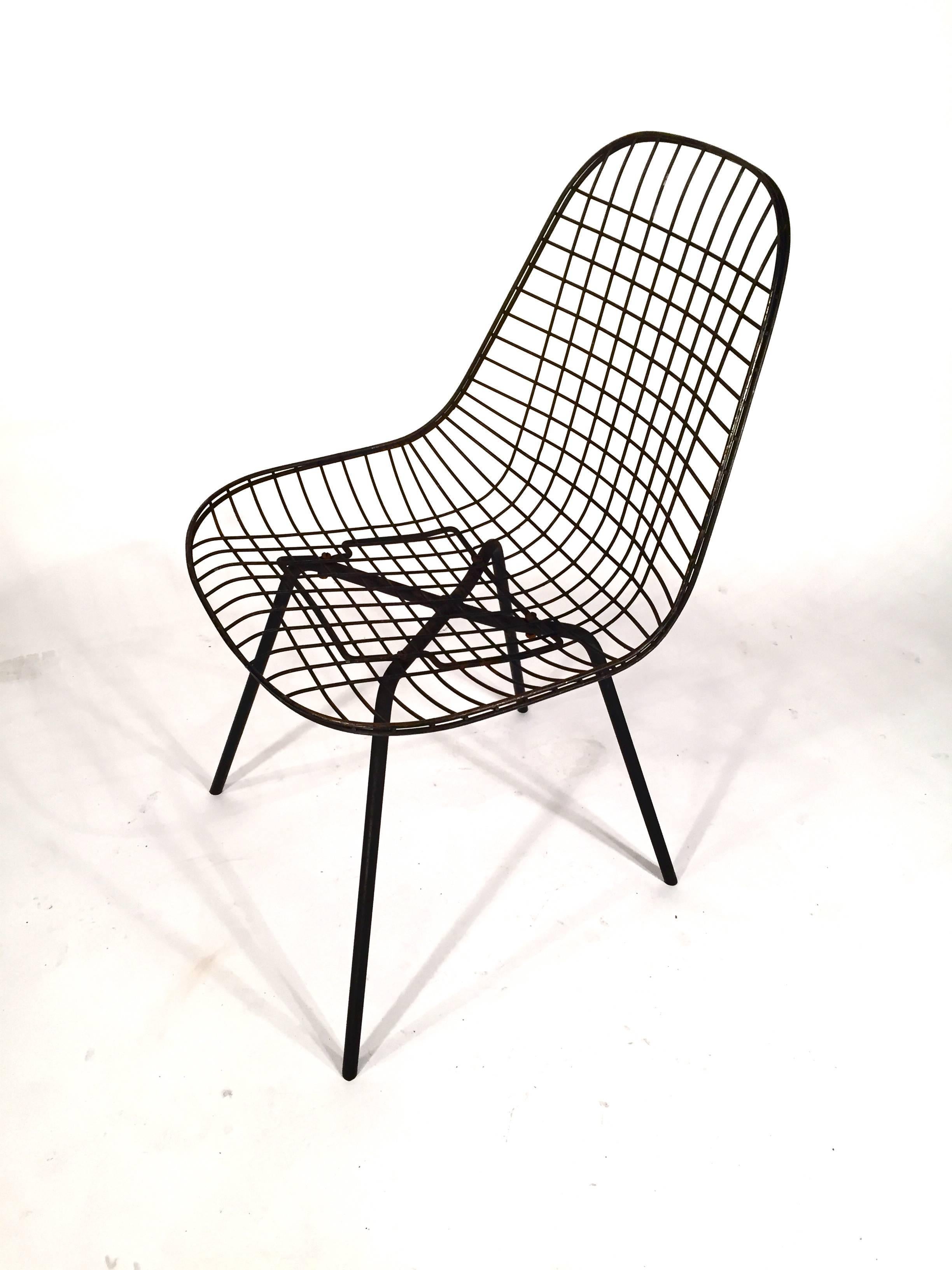 Set of Four Early Charles Eames Wire Chairs, 1950s For Sale 2