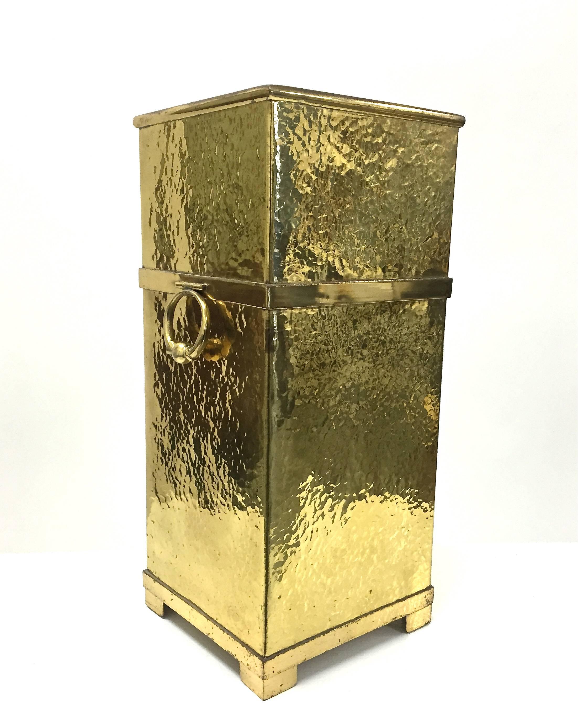Hammered Brass Umbrella Stand In Good Condition In Lake Success, NY