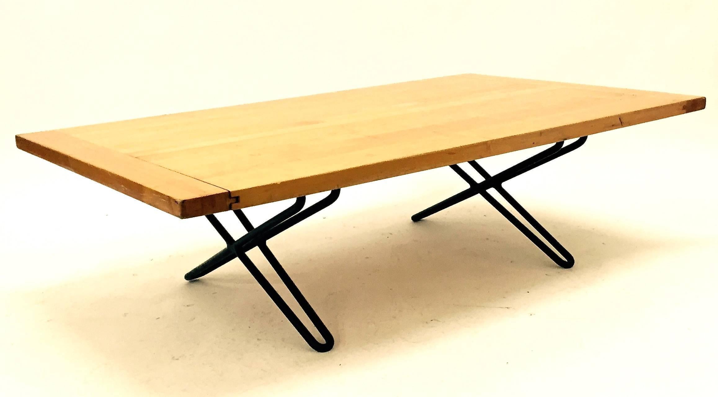 Henry Robert Kann Coffee Table with Sculptural Iron Hairpin Legs, 1950s In Good Condition For Sale In Lake Success, NY