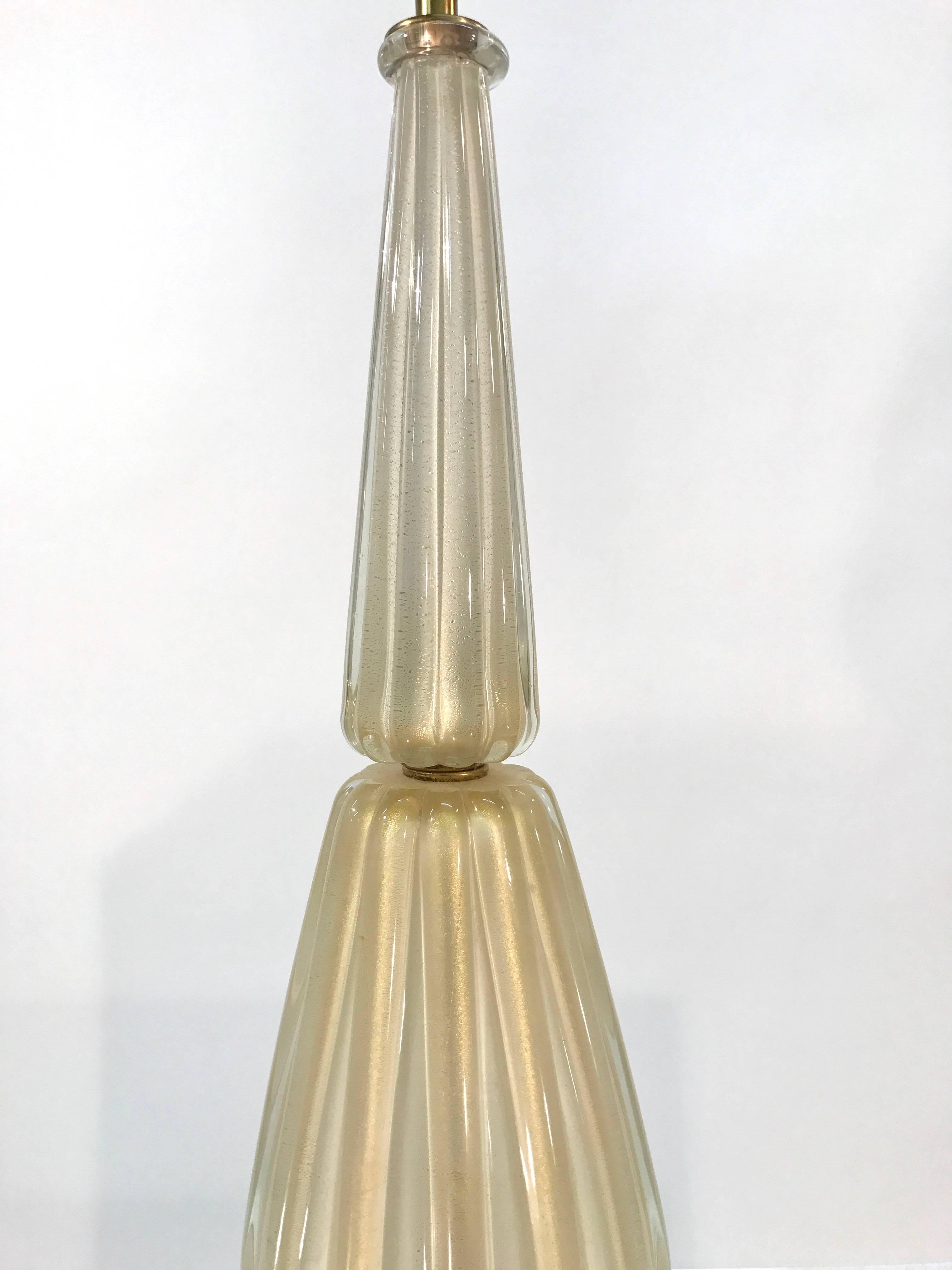 Midcentury Italian Murano Glass Table Lamp For Sale 1