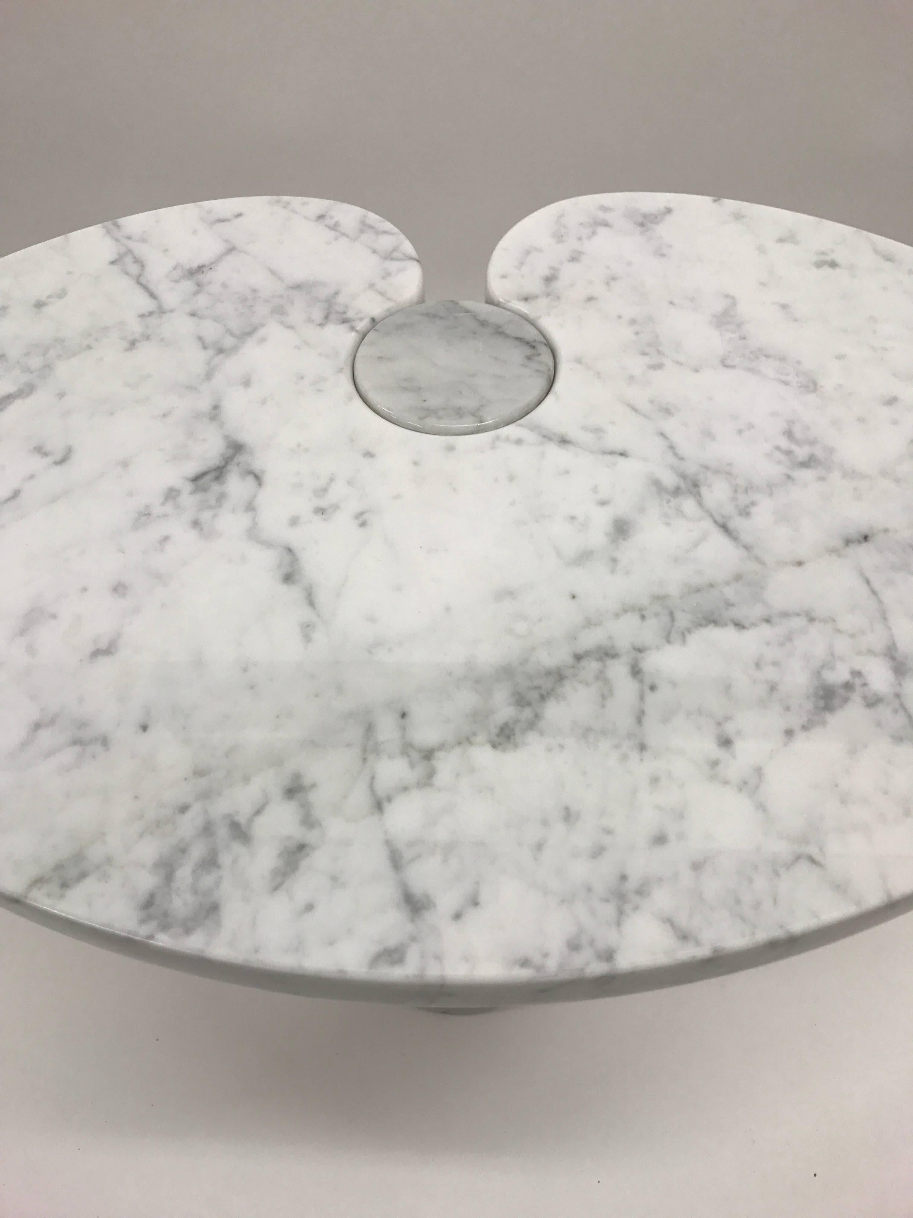 Angelo Mangiarotti Carrara Marble Eros Side Table For Sale 1