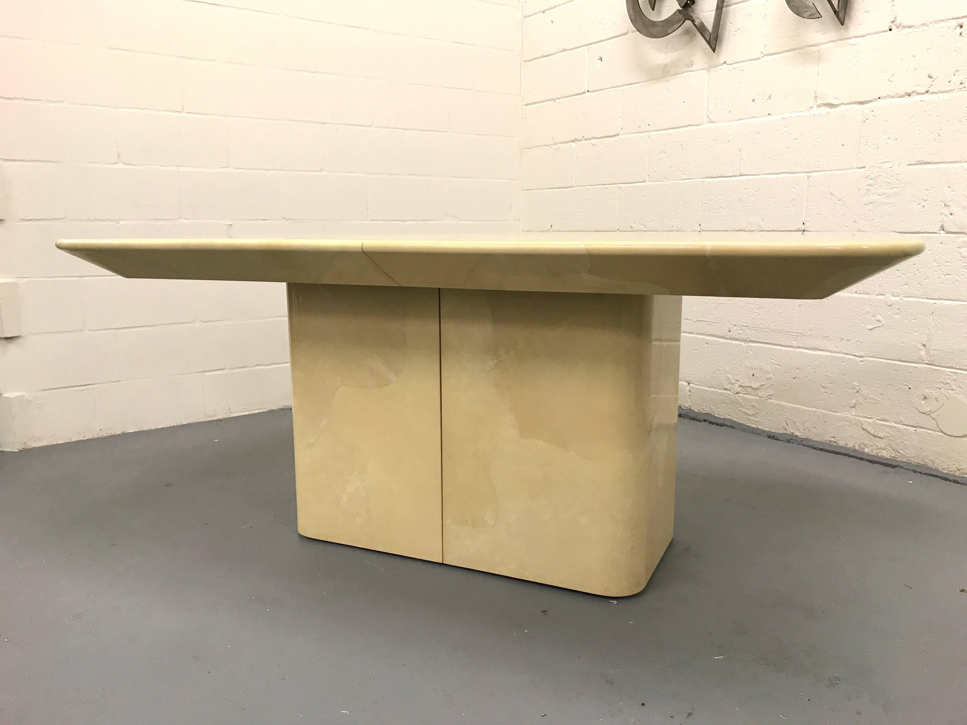 Lacquered Goatskin Dining Table In Good Condition In Lake Success, NY