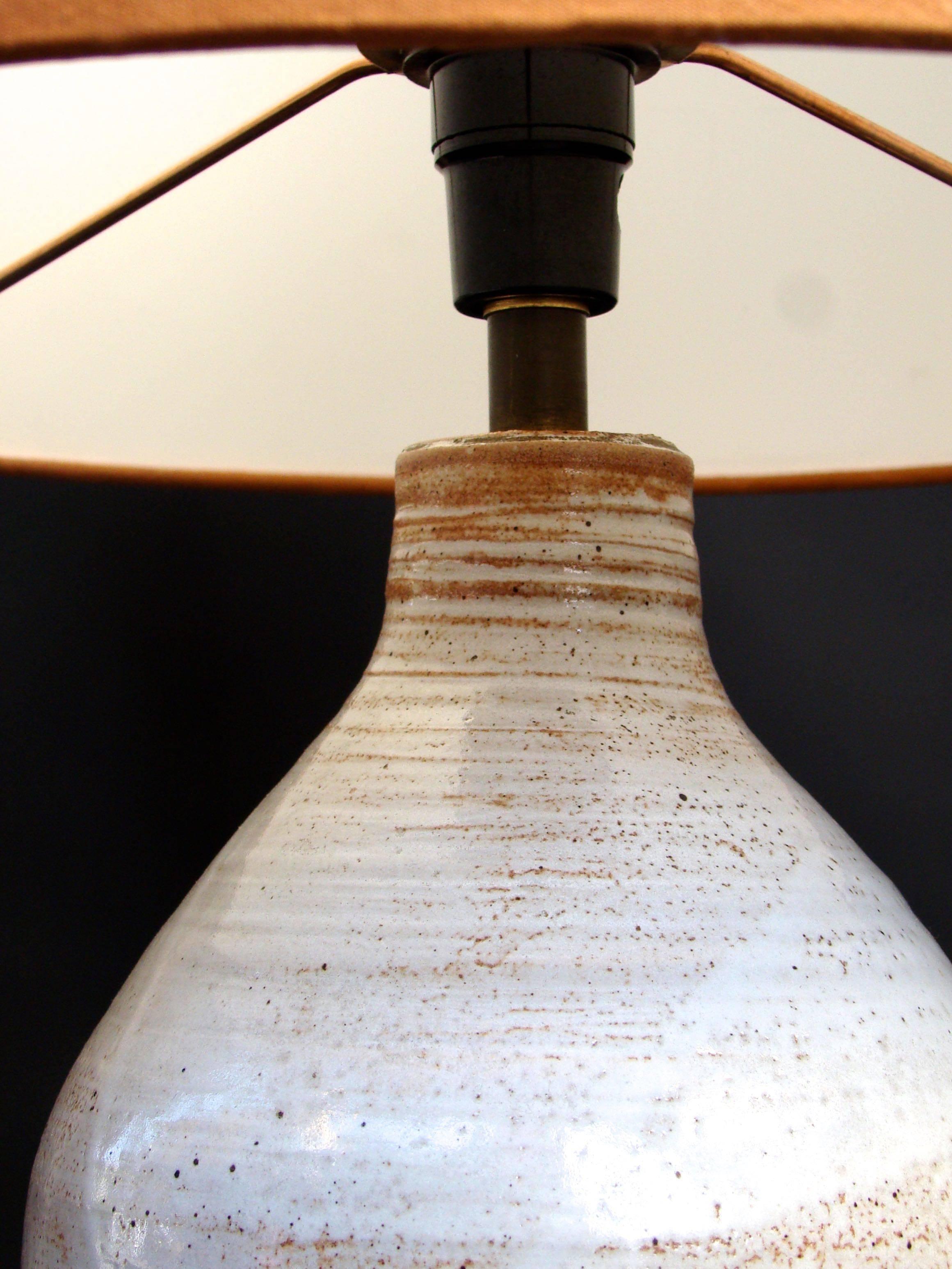 1960s Ceramic Table Lamp by Eugène Lion In Good Condition In Saint-Ouen, FR