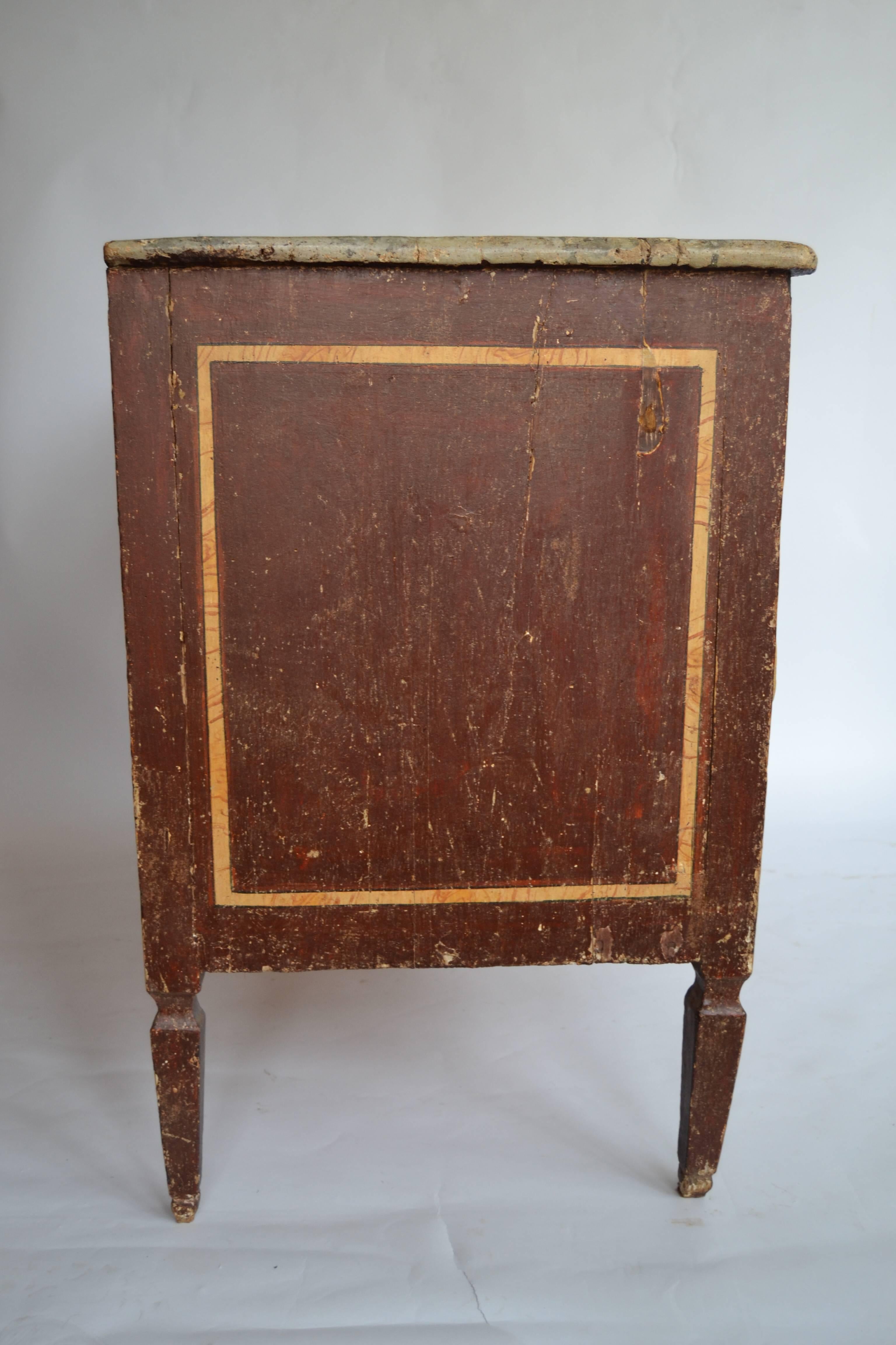 18th Century and Earlier Late 18th Century Italian Neoclassical Faux Painted Chest For Sale