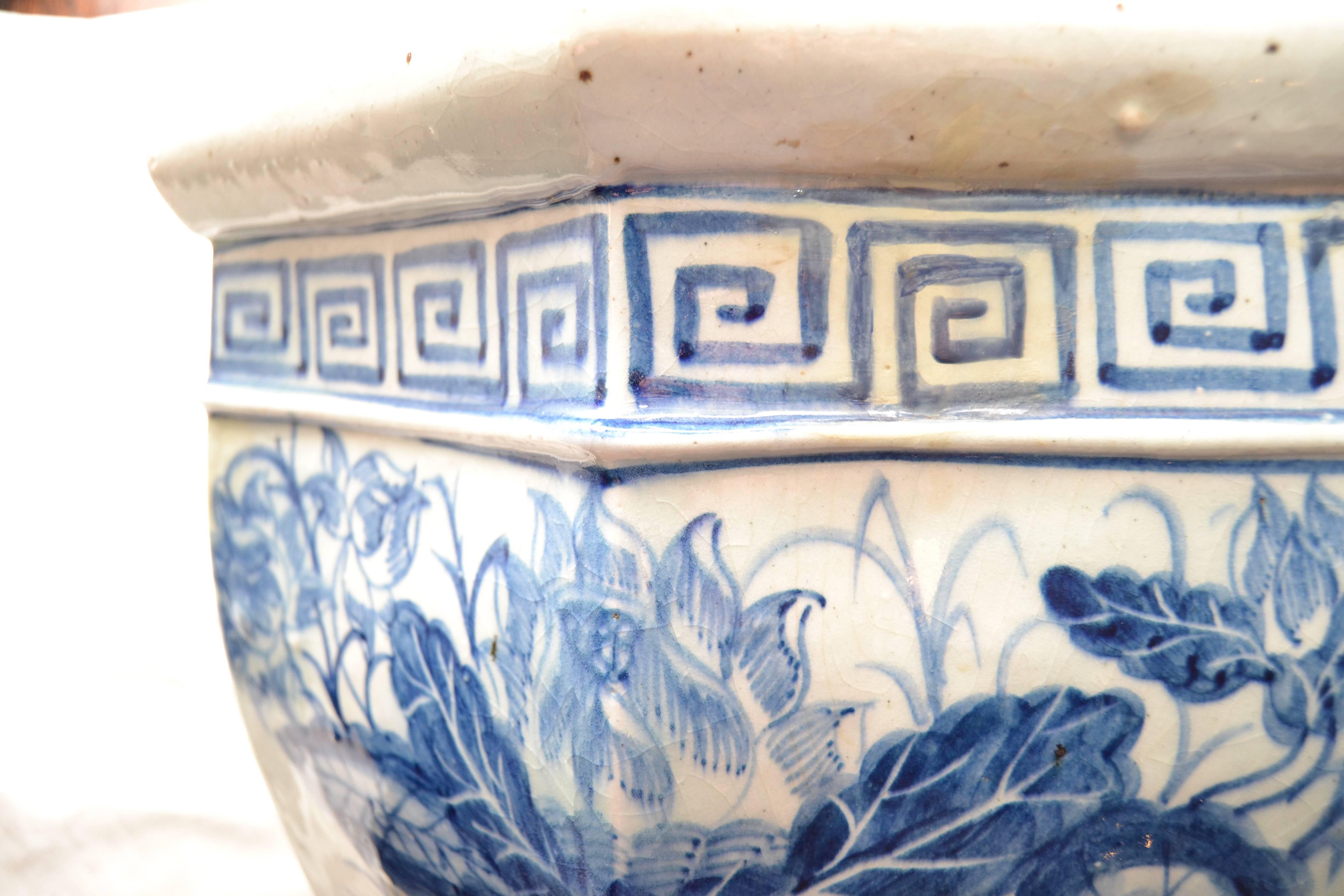 Pair of Blue and White Chinese Fish Bowls For Sale 1