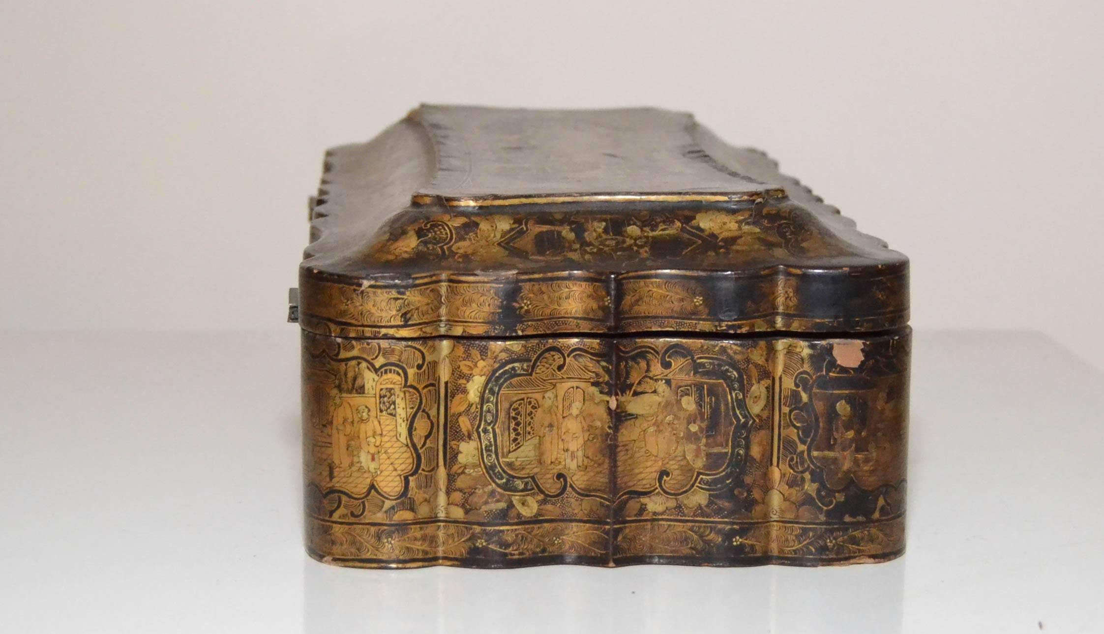 English Papier Mâché Card Game Box In Distressed Condition For Sale In Millerton, NY