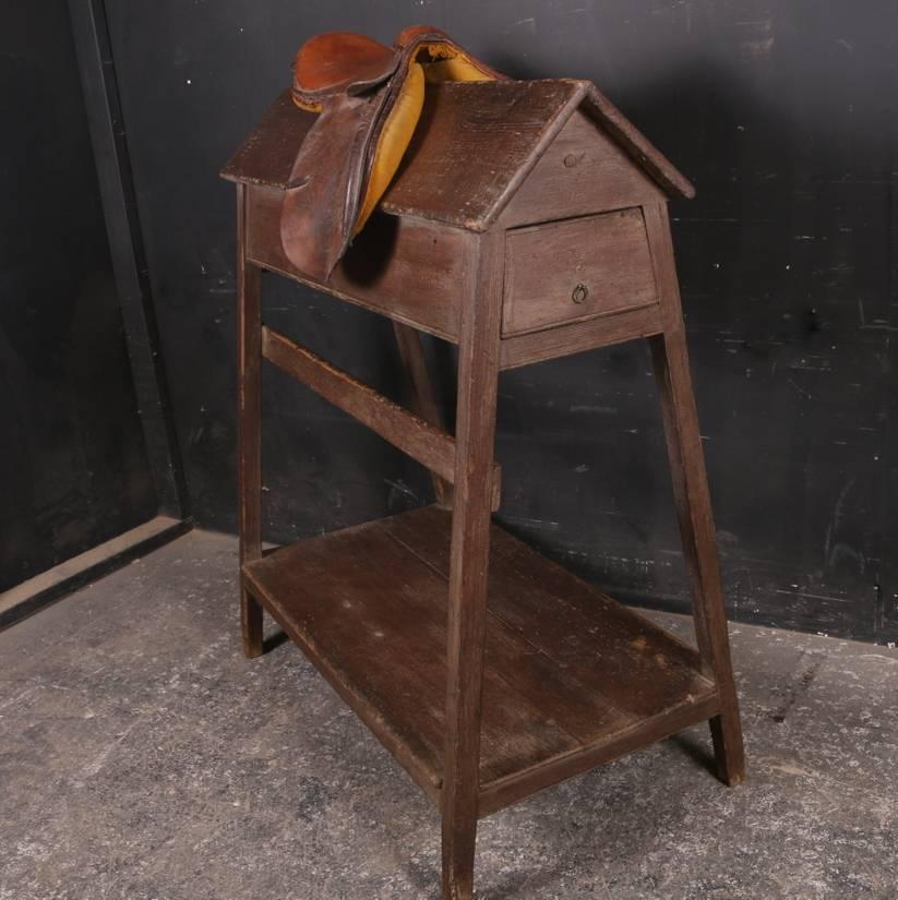 Very good 19th century original painted saddle stand with end drawers, 1860



Dimensions
45.5 inches (116 cms) wide
26 inches (66 cms) deep
53 inches (135 cms) high.