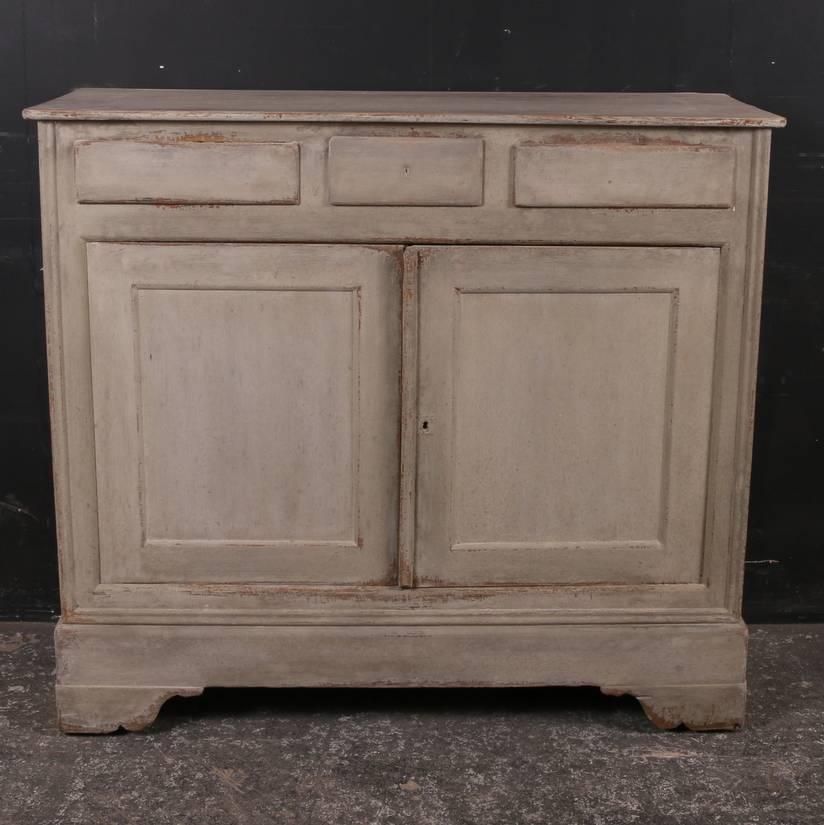 Pretty French painted buffet. Awaiting handles. 1860

Reference: 4758
 
Dimensions
48 inches (122 cms) wide
19 inches (48 cms) deep
42.5 inches (108 cms) high.