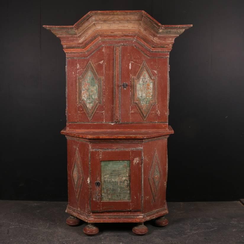 18th century Swedish original painted linen cupboard, 1790 

  
Dimensions:
50.5 inches (128 cms) wide
23.5 inches (60 cms) deep
79 inches (201 cms) high.
 