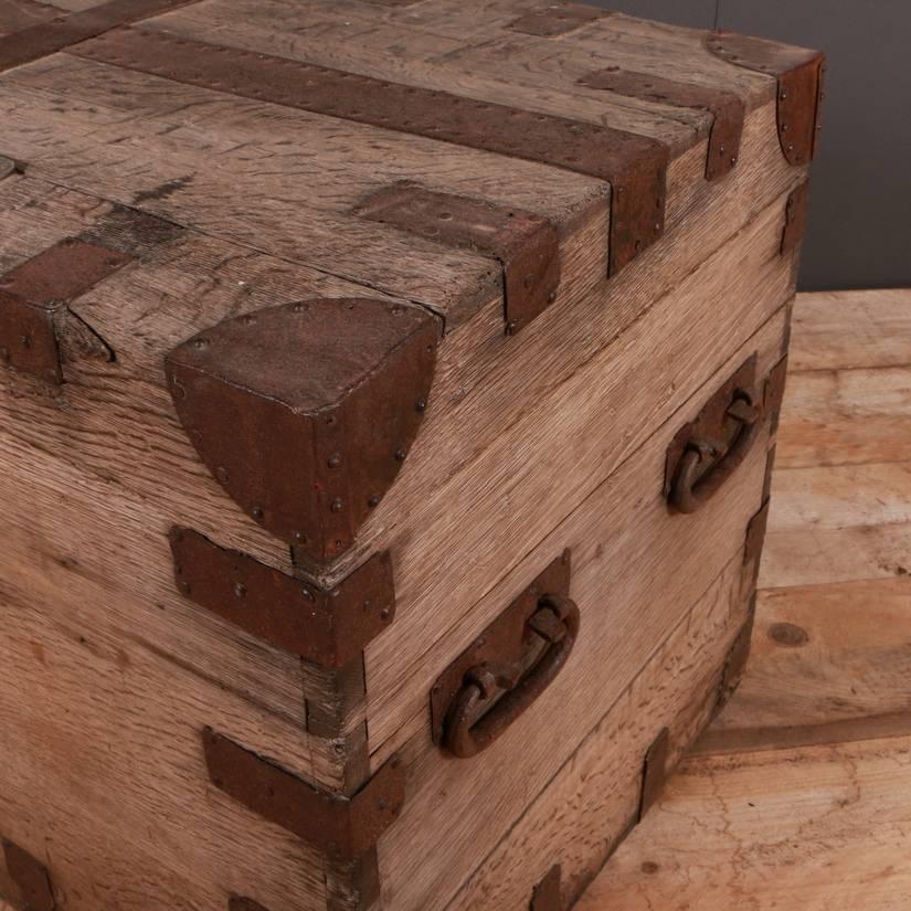 19th century oak and iron bound silver chest, 1860



Dimensions:
38 inches (97 cms) Wide
23.5 inches (60 cms) Deep
25.5 inches (65 cms) High.
