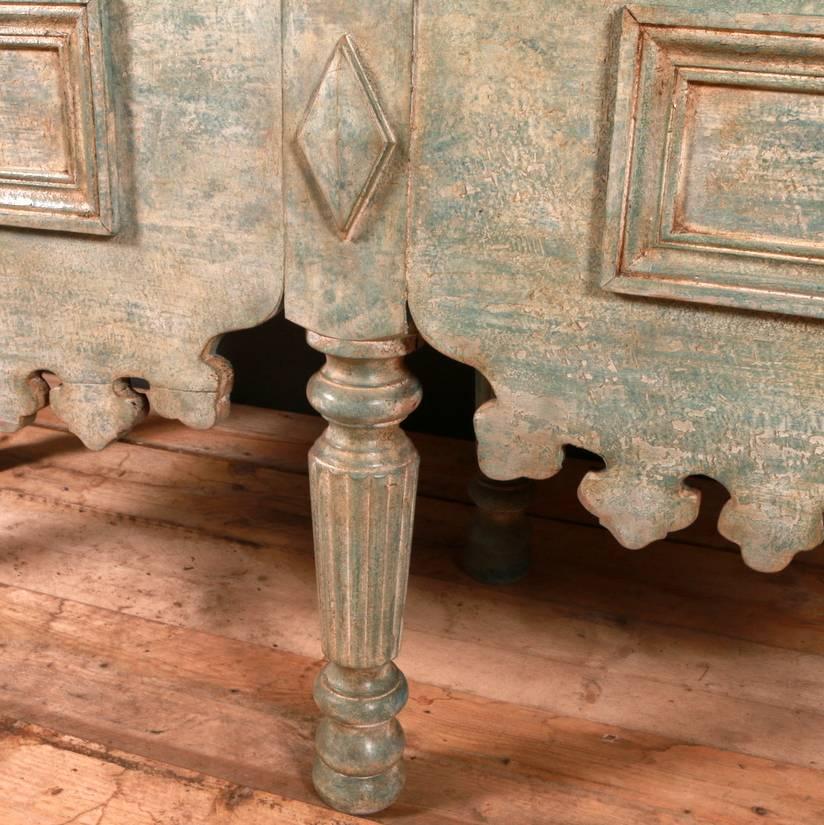 French Antique Painted Butchers Block In Excellent Condition In Leamington Spa, Warwickshire