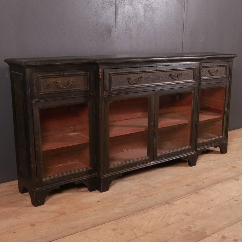 19th C English breakfront original painted dresser base. 1860

Reference: 5099

Dimensions
74 inches (188 cms) Wide
14.5 inches (37 cms) Deep
35 inches (89 cms) High