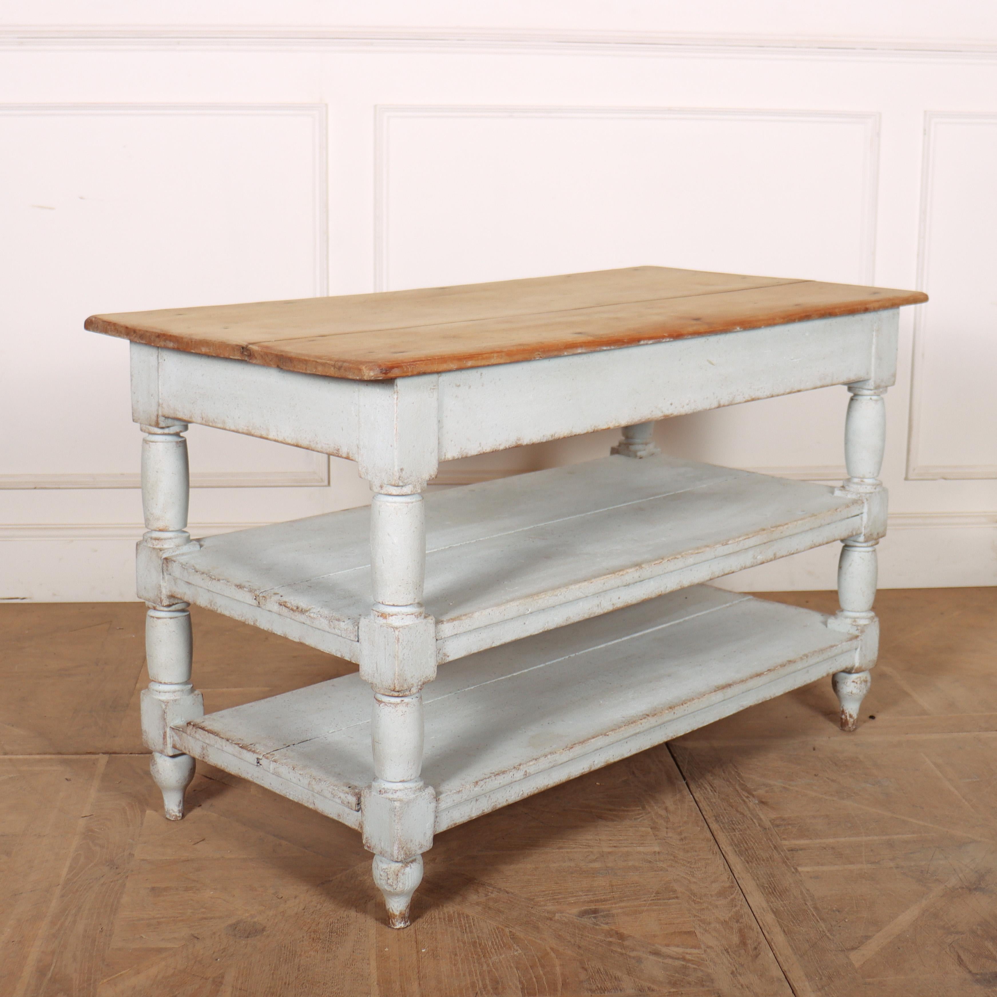 Small Drapers Style Kitchen Island In Good Condition For Sale In Leamington Spa, Warwickshire