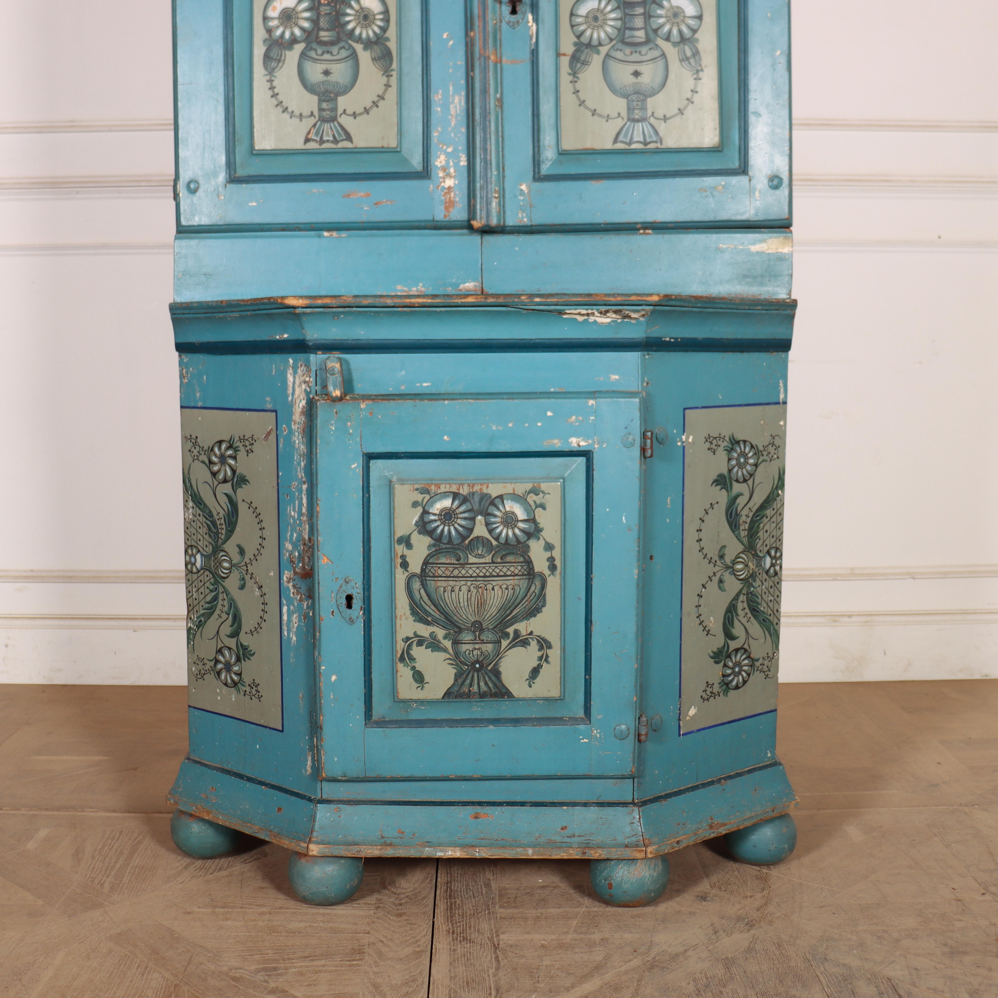 Gustavian Swedish Kitchen Cabinet In Good Condition For Sale In Leamington Spa, Warwickshire