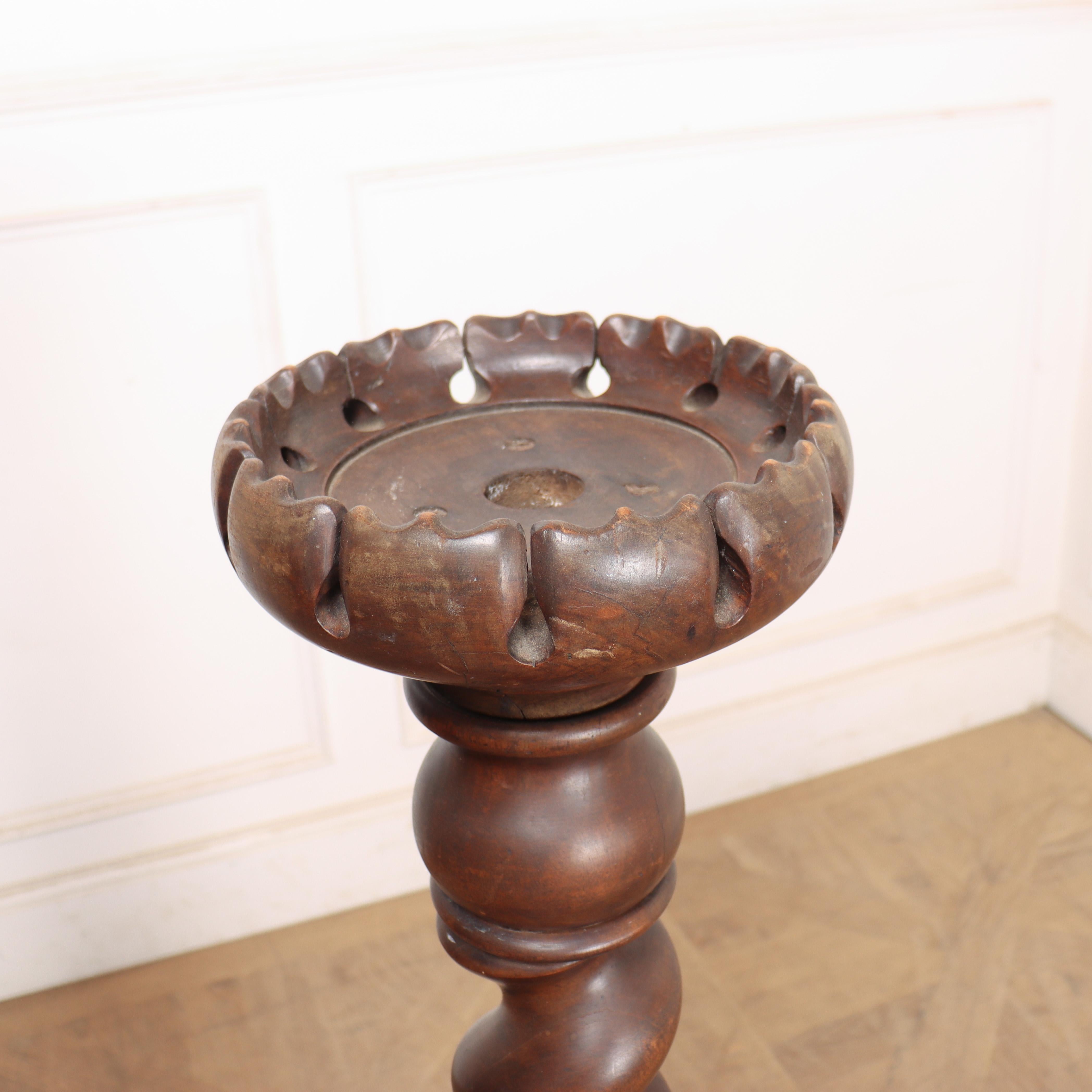 Pareja de candelabros alemanes del siglo XIX en venta 4