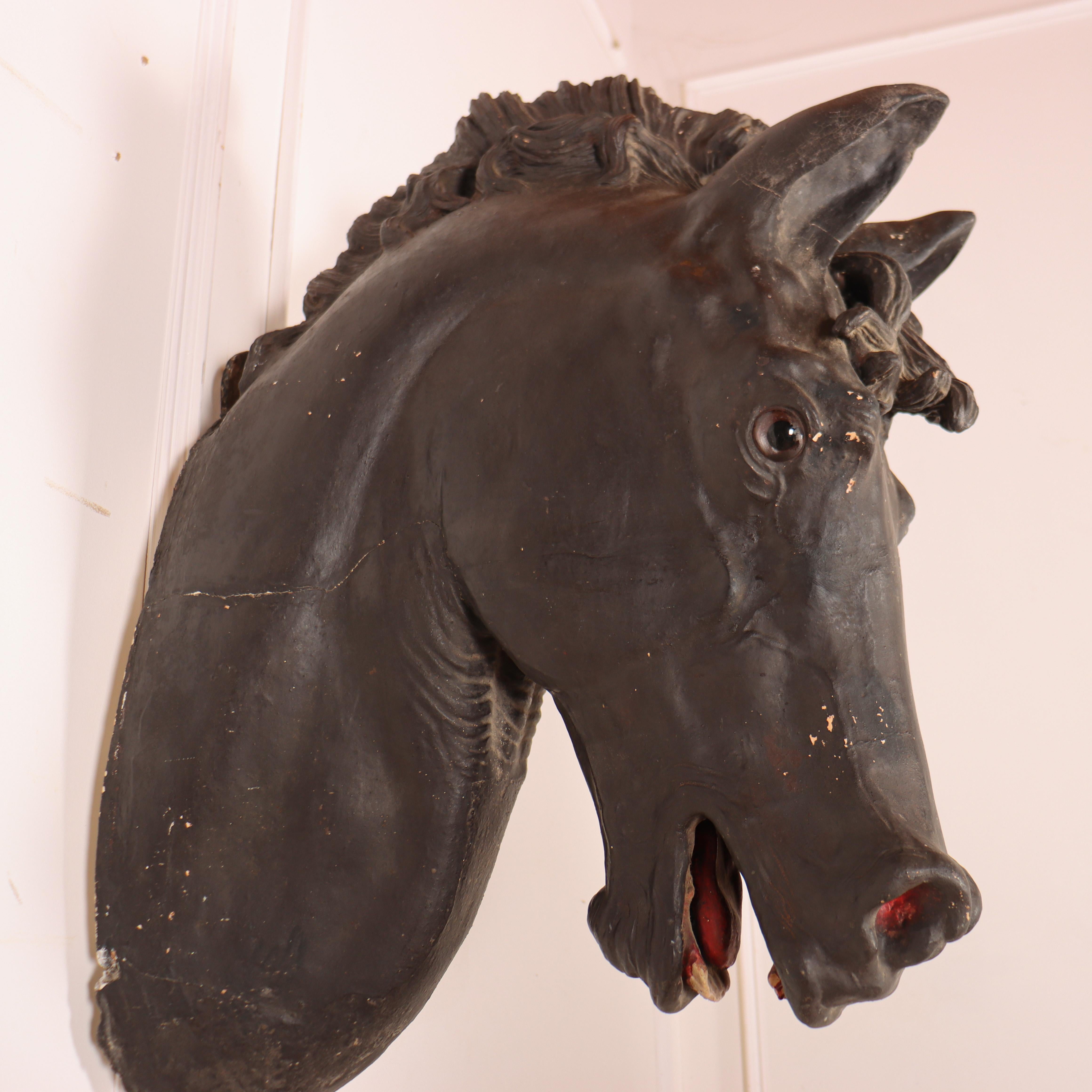 Testa di cavallo spagnola del XIX secolo in vendita 1