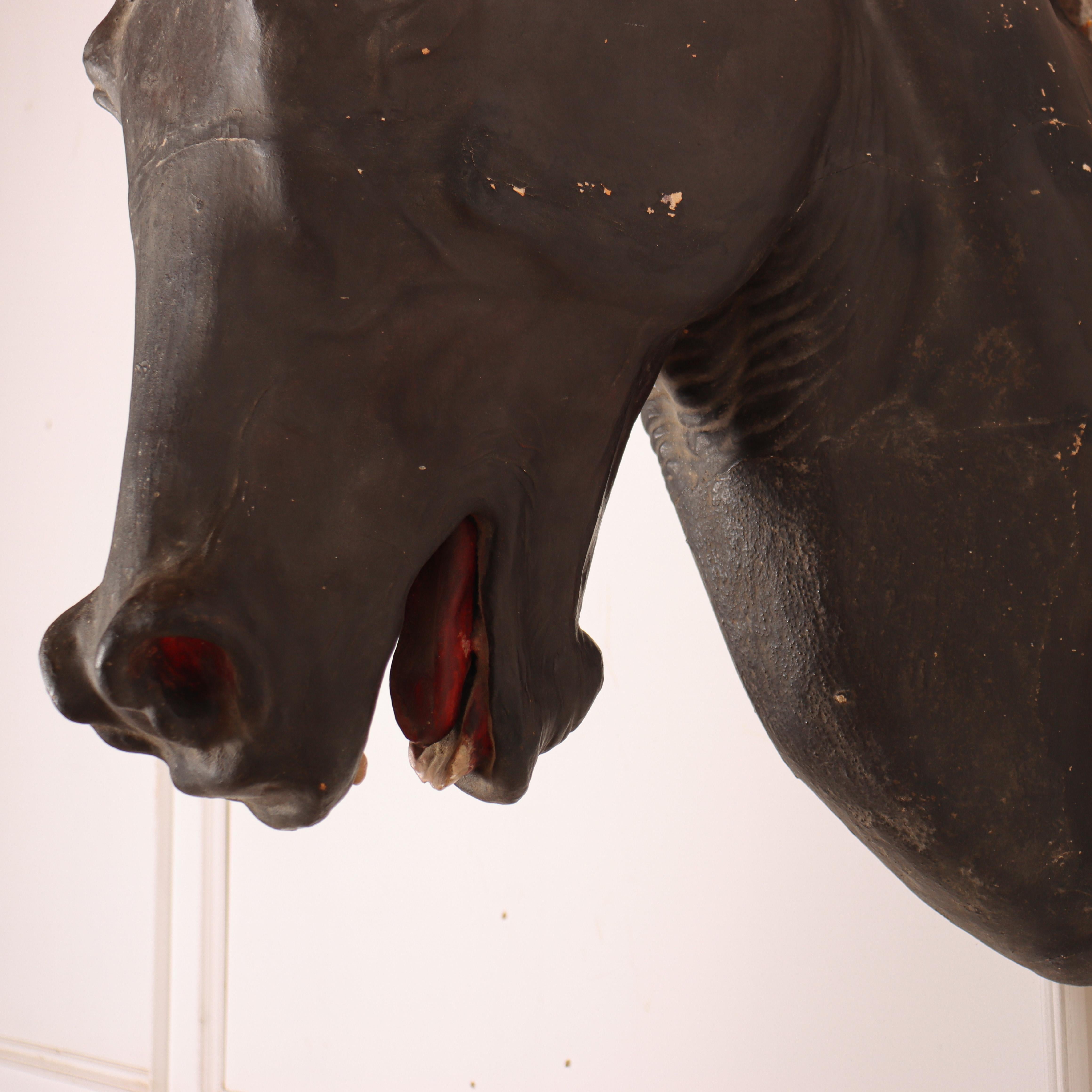 Testa di cavallo spagnola del XIX secolo in vendita 4