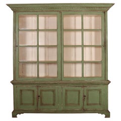 Armoire de cuisine laquée de style anglais