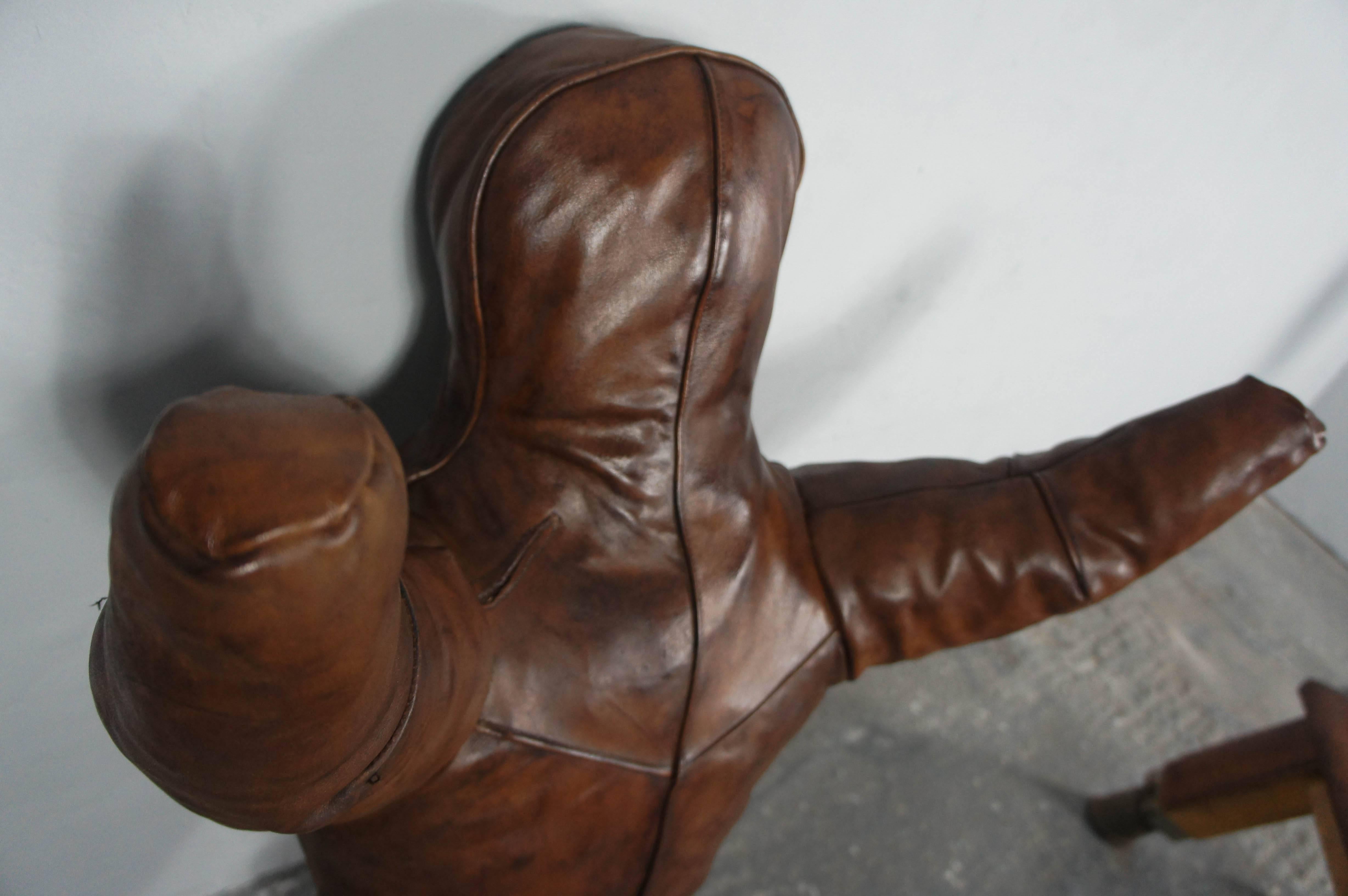 Vintage Leather Gym Boxing Wrestling Dummy Mannequin, 1930s In Excellent Condition In Culverthorpe, Lincs