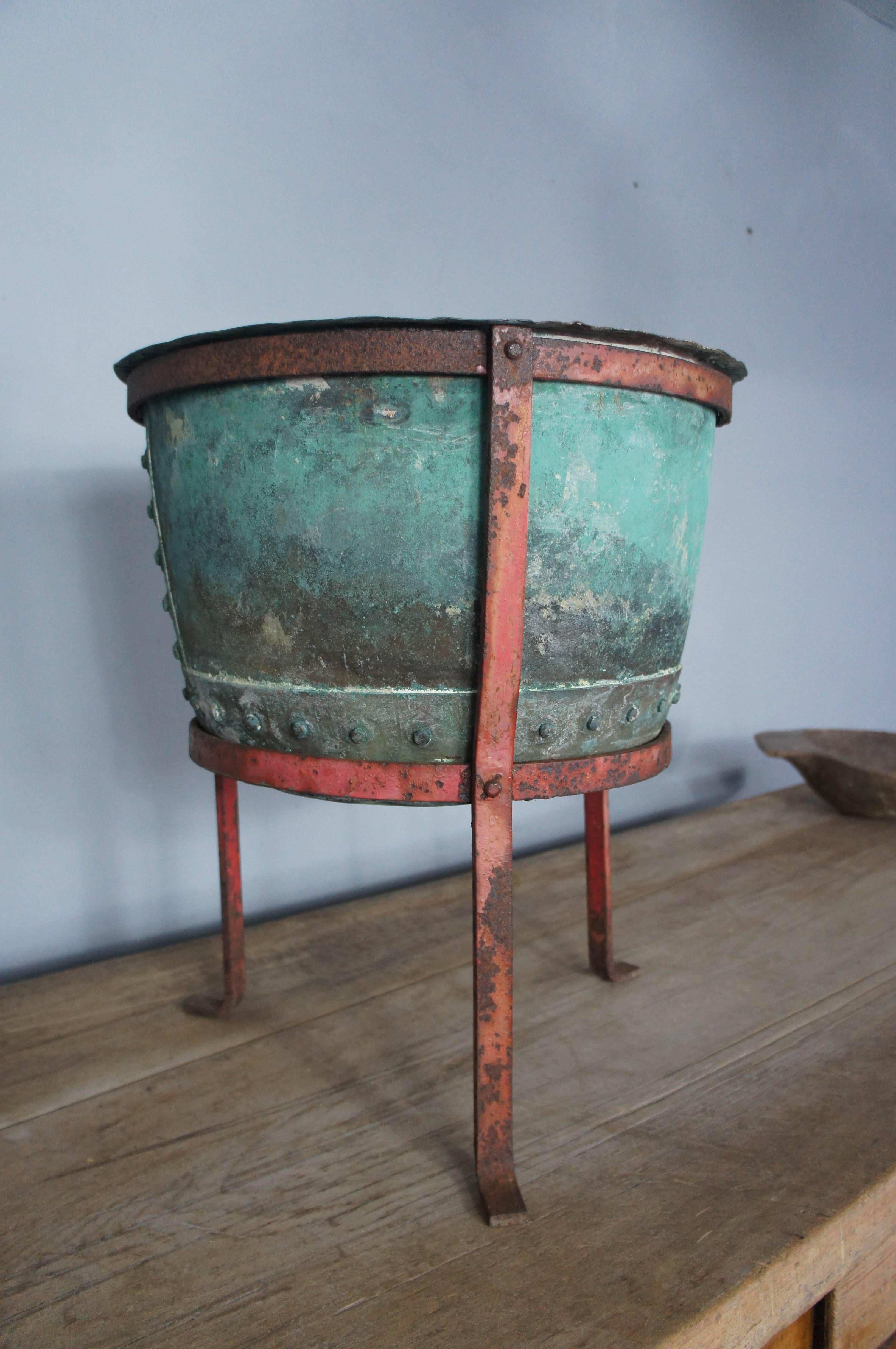 19th Century Copper Urn Planter on Stand In Good Condition In Culverthorpe, Lincs