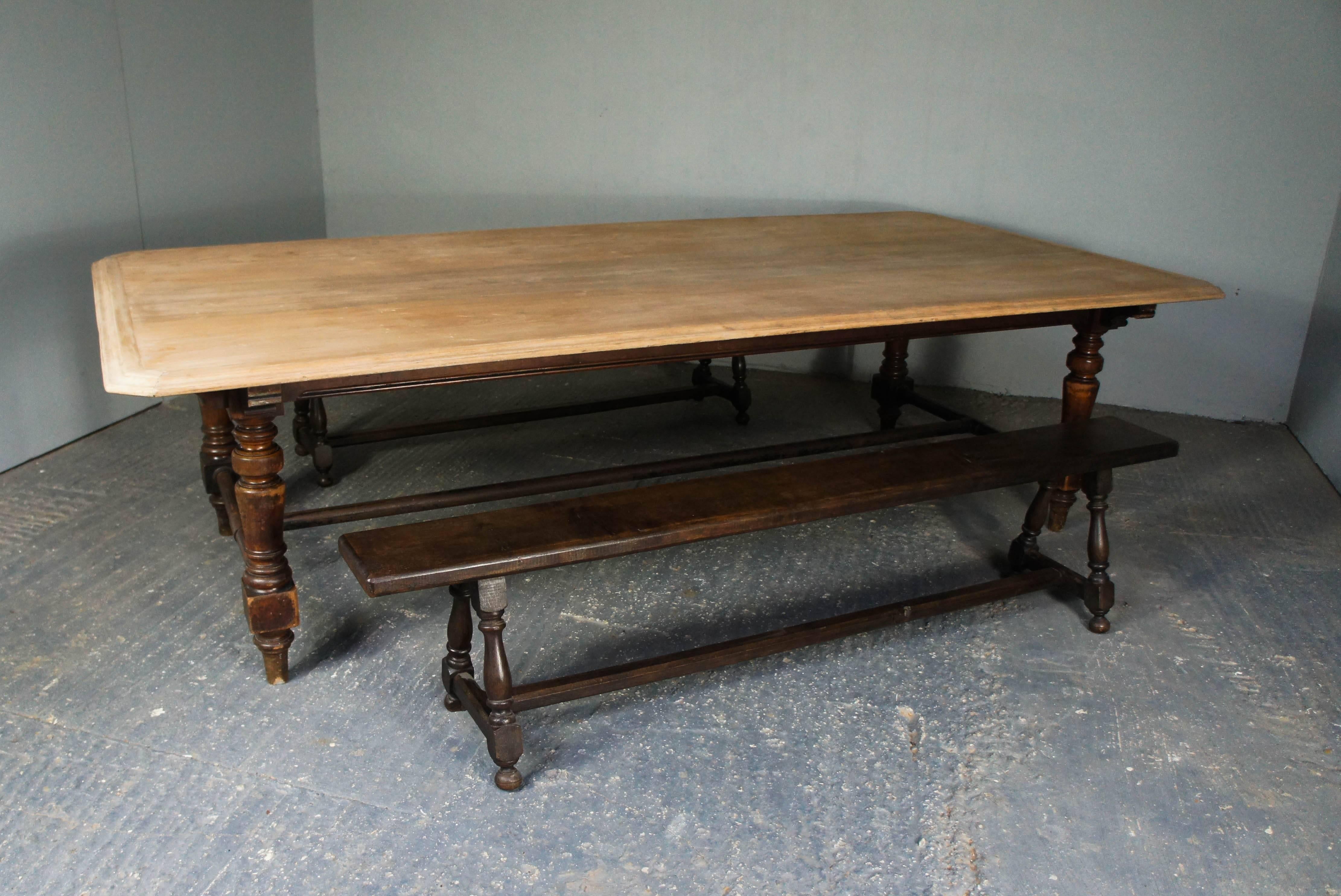 Victorian 19th Century Large Mahogany Dining Table with Bleached Top