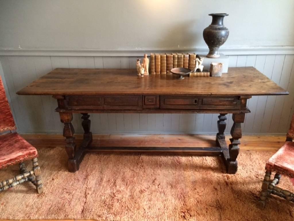 18th Century and Earlier 17th Century Epoque Louis XIV Walnut Table For Sale