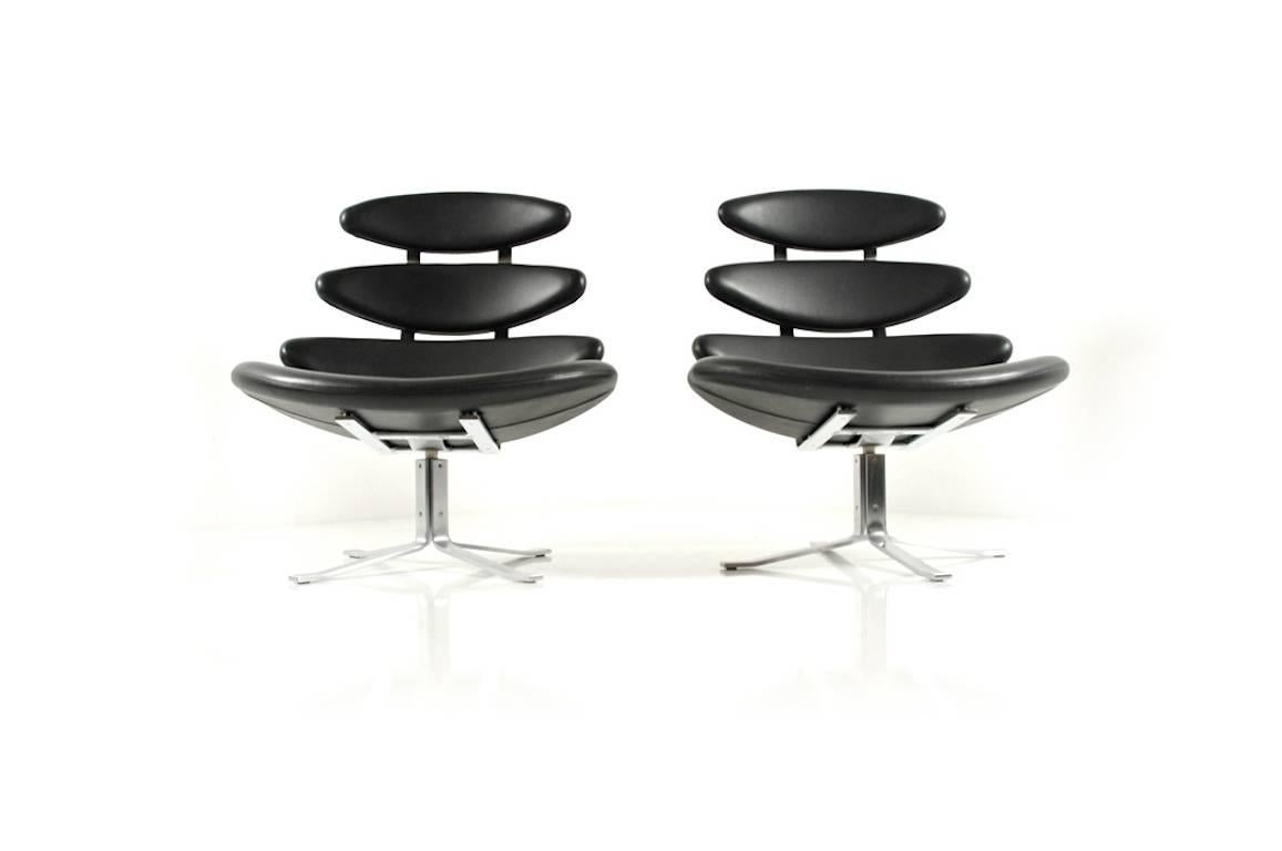 Mid-Century Modern Pair of Corona Chairs by Poul M. Volther