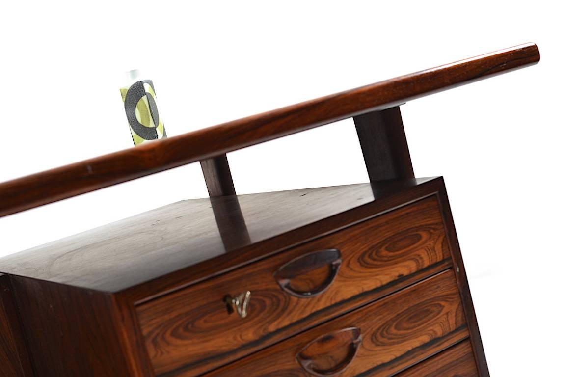 Large Freestanding Desk by Kai Kristiansen In Good Condition In Handewitt, DE