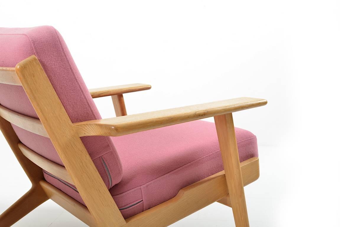 Scandinavian Modern GE-290 Pair of Easychair in Oak by Hans J. Wegner