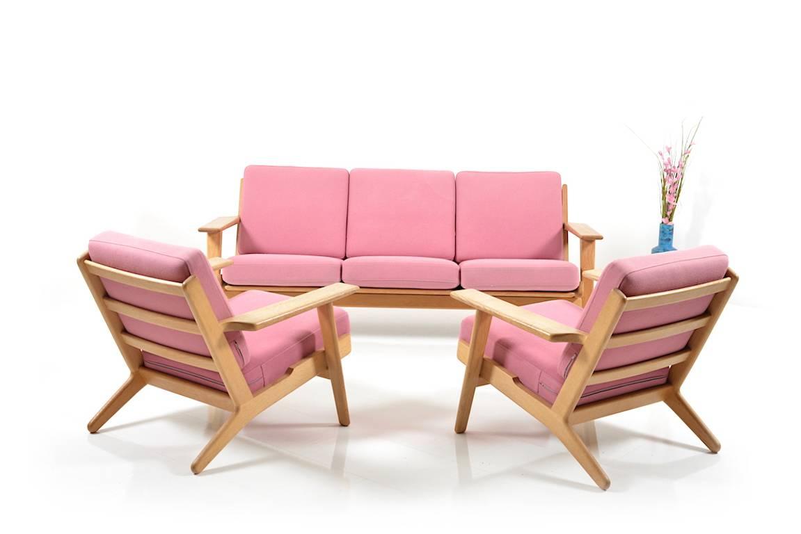 GE-290 Pair of Easychair in Oak by Hans J. Wegner 3