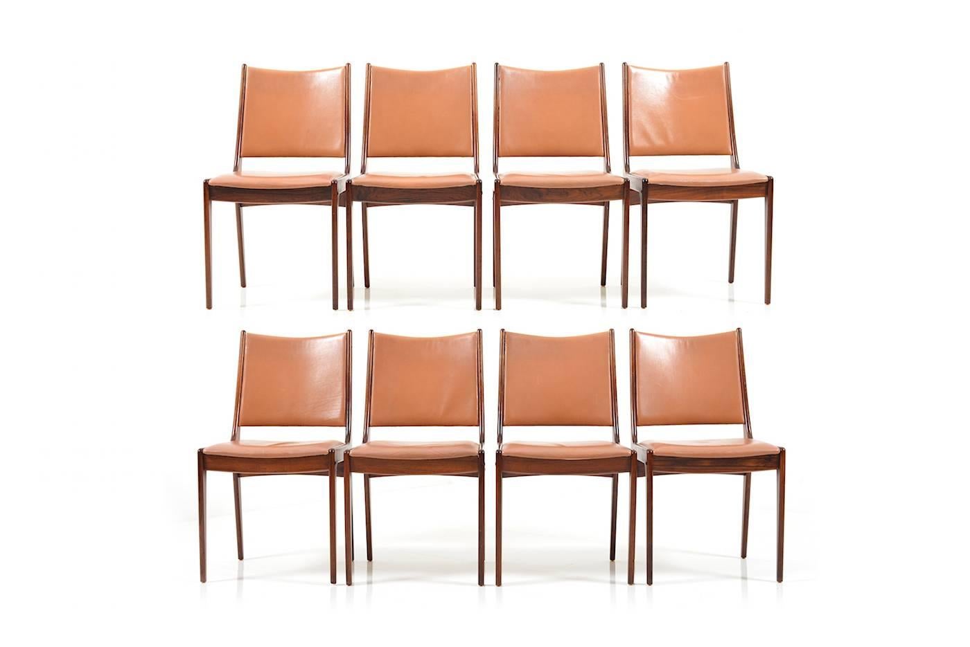 Set of 8 Dining Chairs in Rosewood by Johannes Andersen for Uldum Møbelfabrik In Good Condition For Sale In Handewitt, DE