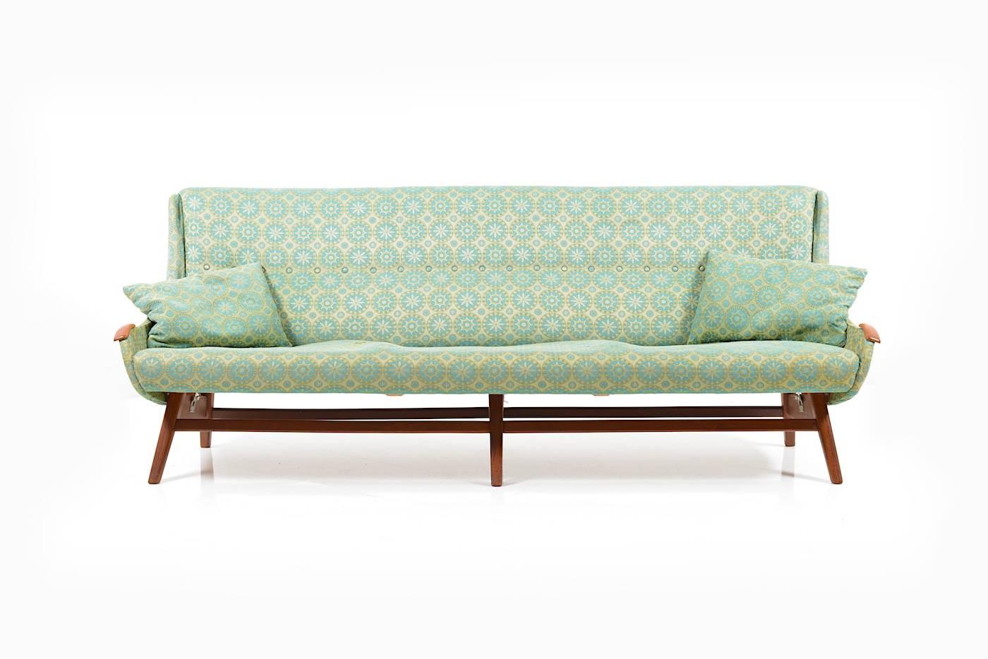 Prototype Sofa by the Danish Designer & Furniture Maker Svend Skipper, 1950s For Sale 3